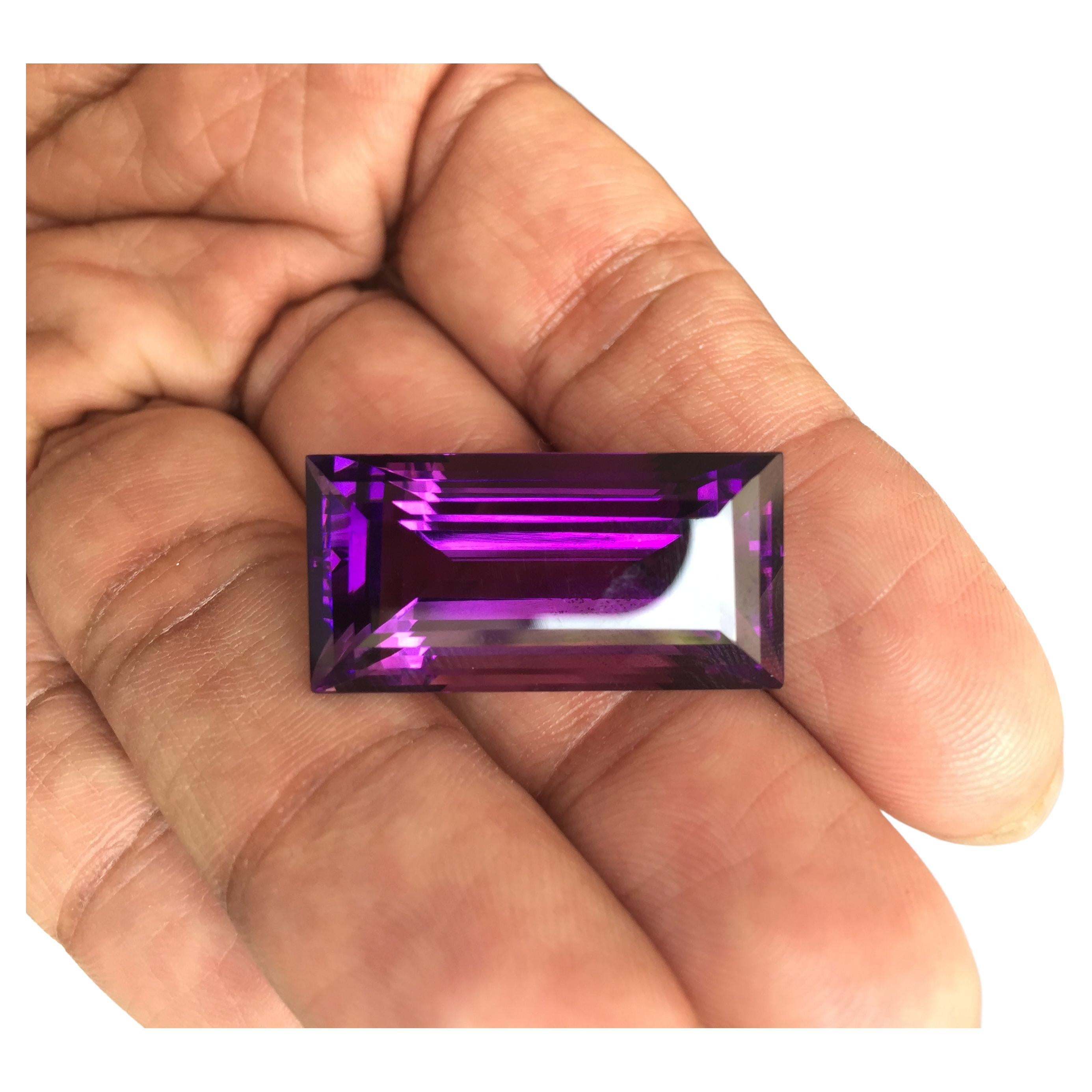40.8 Carats Natural Amethyst Baguette Cut Stone Brazilian Reddish Purple Gem For Sale