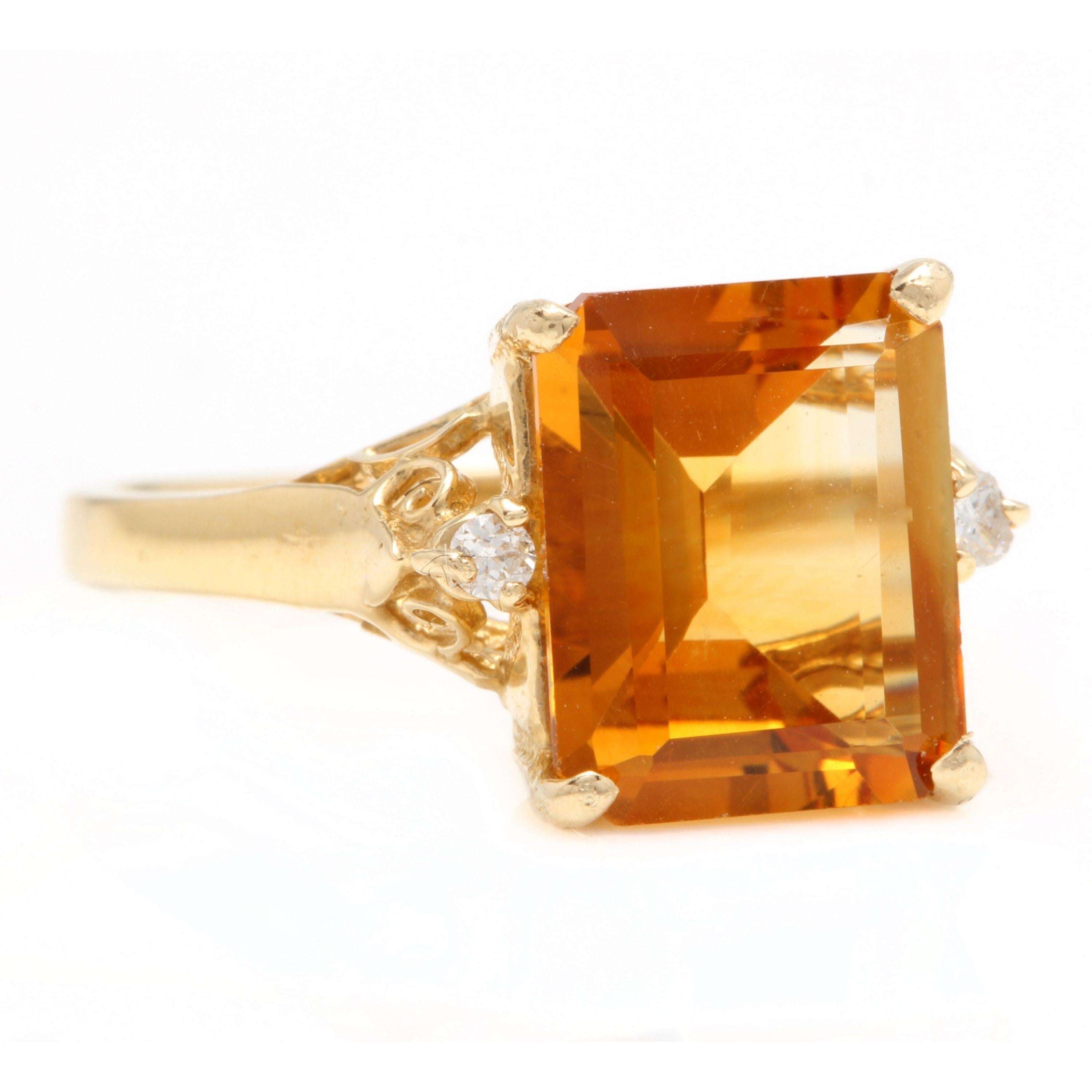Bague en or jaune 14K avec citrine naturelle et diamant de 4,08 carats.

Le poids total de la Citrine Naturelle est : Environ 4.00 Carats

Mesures de la citrine : Environ 10.00 x 8.00mm

Diamants ronds naturels Poids : Environ 0,08 carats (couleur