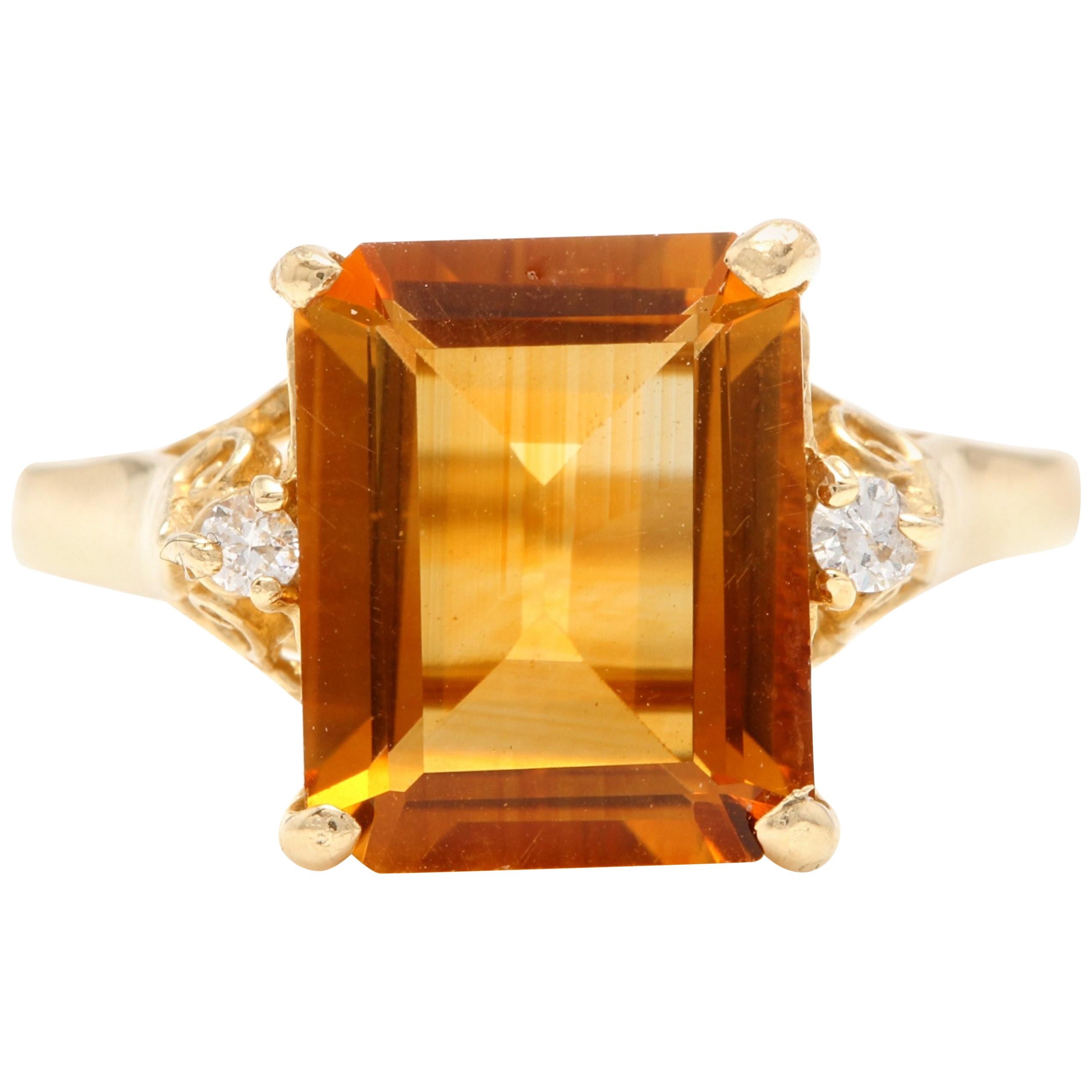 4.08 Carat Natural Citrine and Diamond 14 Karat Solid Yellow Gold Ring For Sale