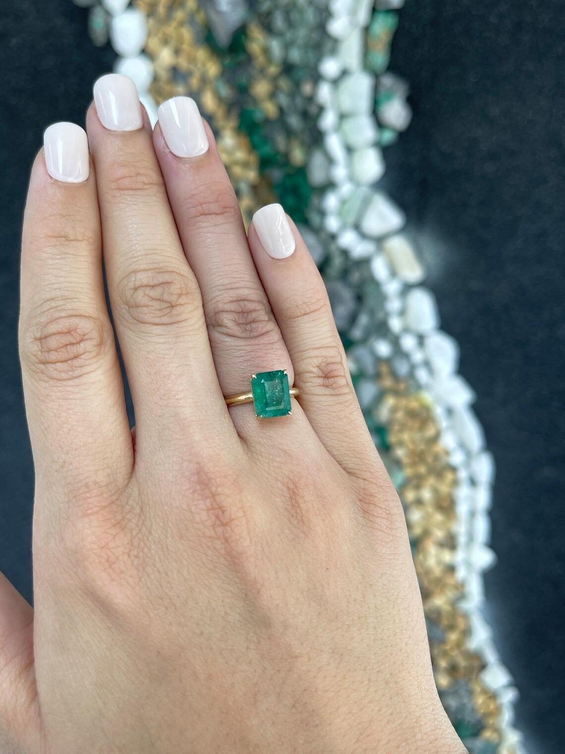 4.08ct 14K Rich Green Emerald Cut Emerald Solitaire 4 Claw Prong Engagement Ring For Sale 1