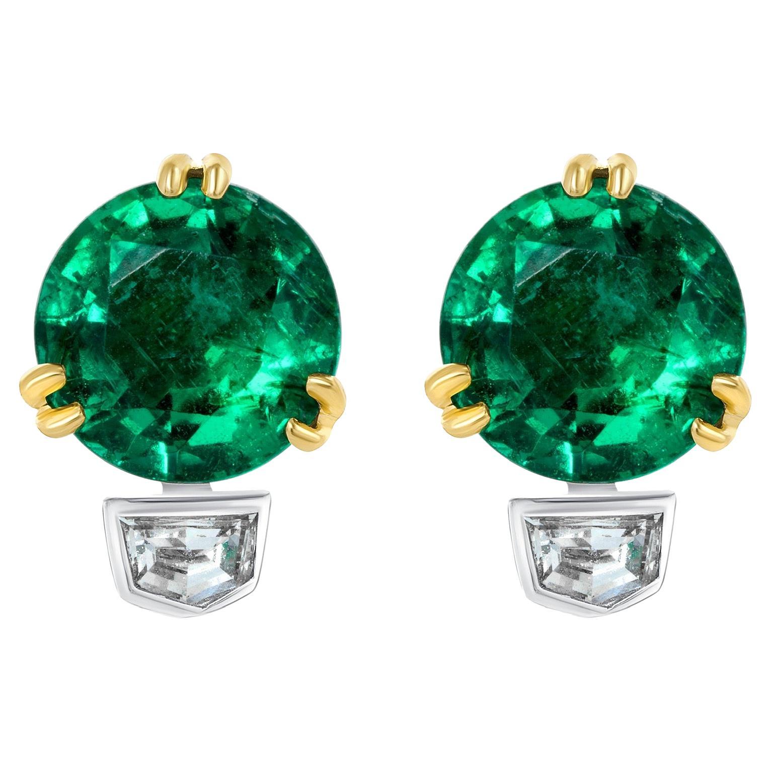 4.08ct round Emerald earrings. GIA certified. For Sale