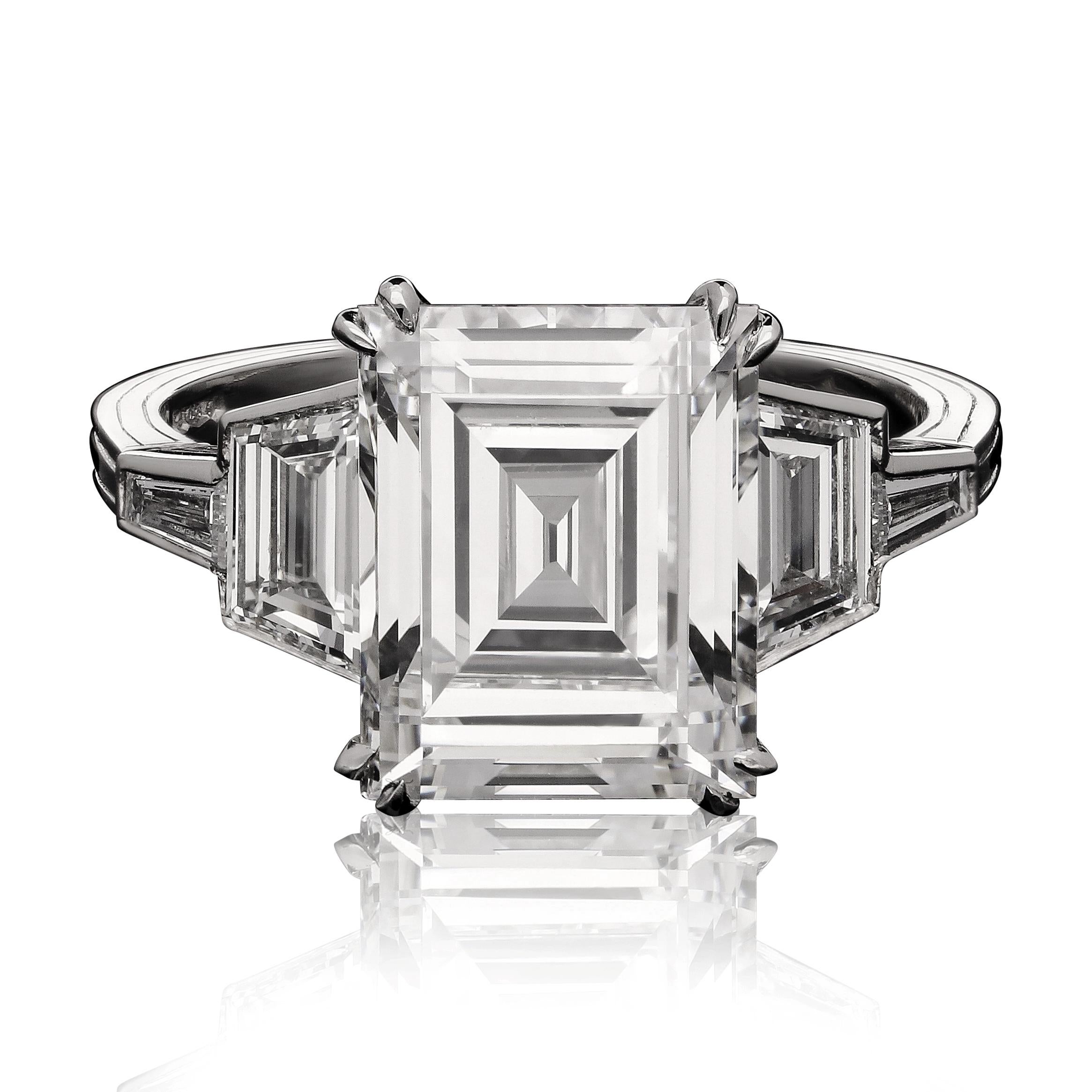 Hancocks Platin Solitär-Ring, 4,09 Karat F VS1, seltener Diamant im Carre-Schliff Damen im Angebot