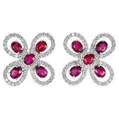 Boucles d'oreilles en platine de 4,09 carats de rubis naturels et de diamants