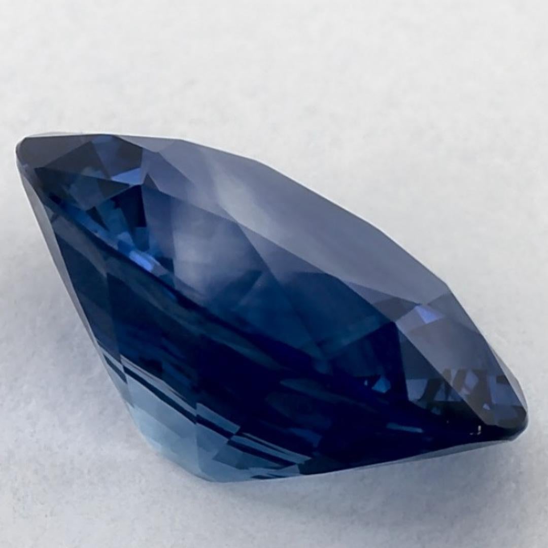 4.09 Karat Blauer Saphir Oval Loser Edelstein im Angebot 1