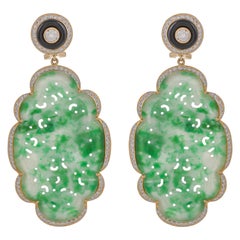 40.94 Carat Green Jade and Black Onyx Diamond 18 Karat Yellow Gold Earrings