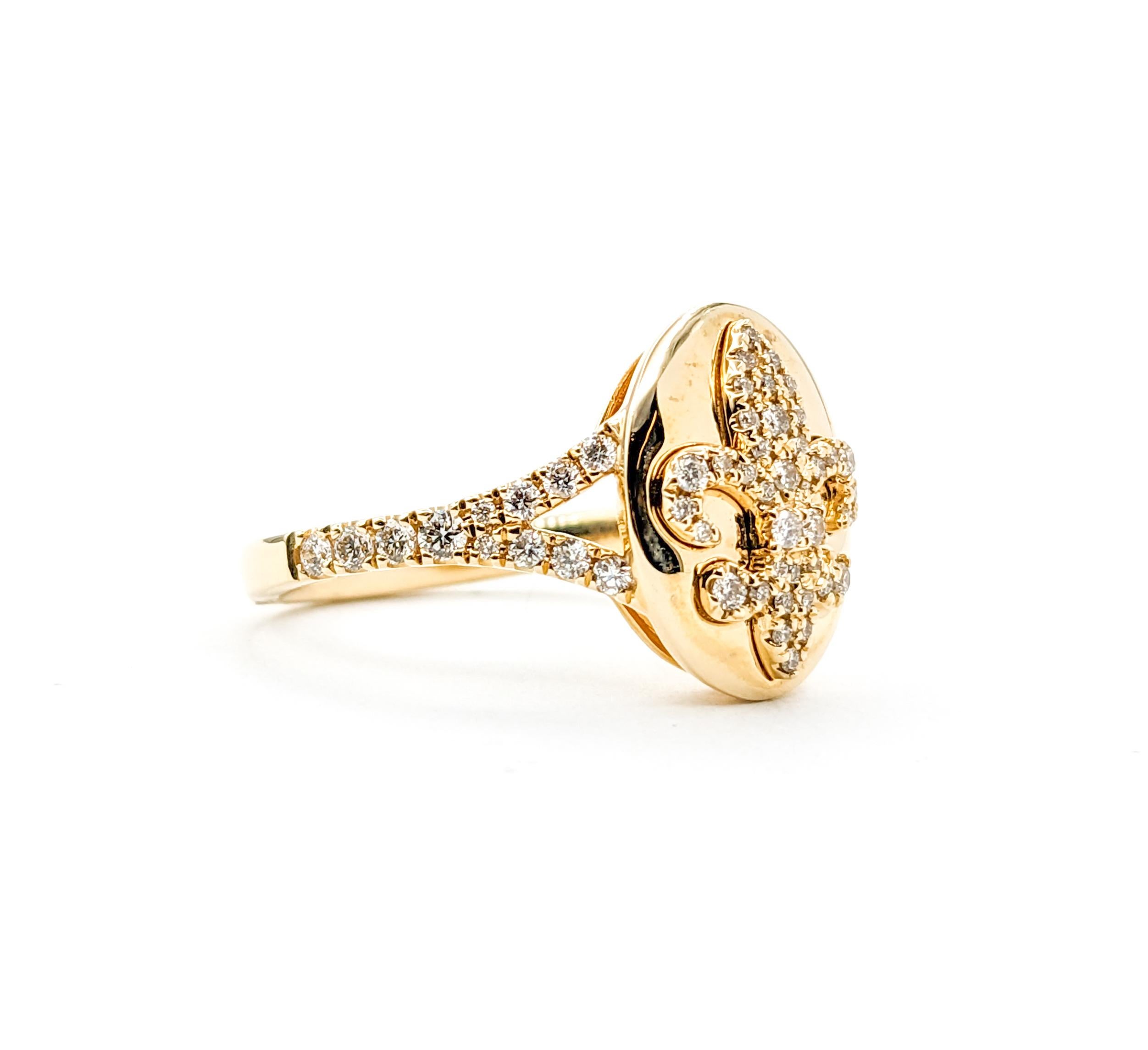 .40ctw Diamond Fleur-De-Lis Ring In Yellow Gold For Sale 1
