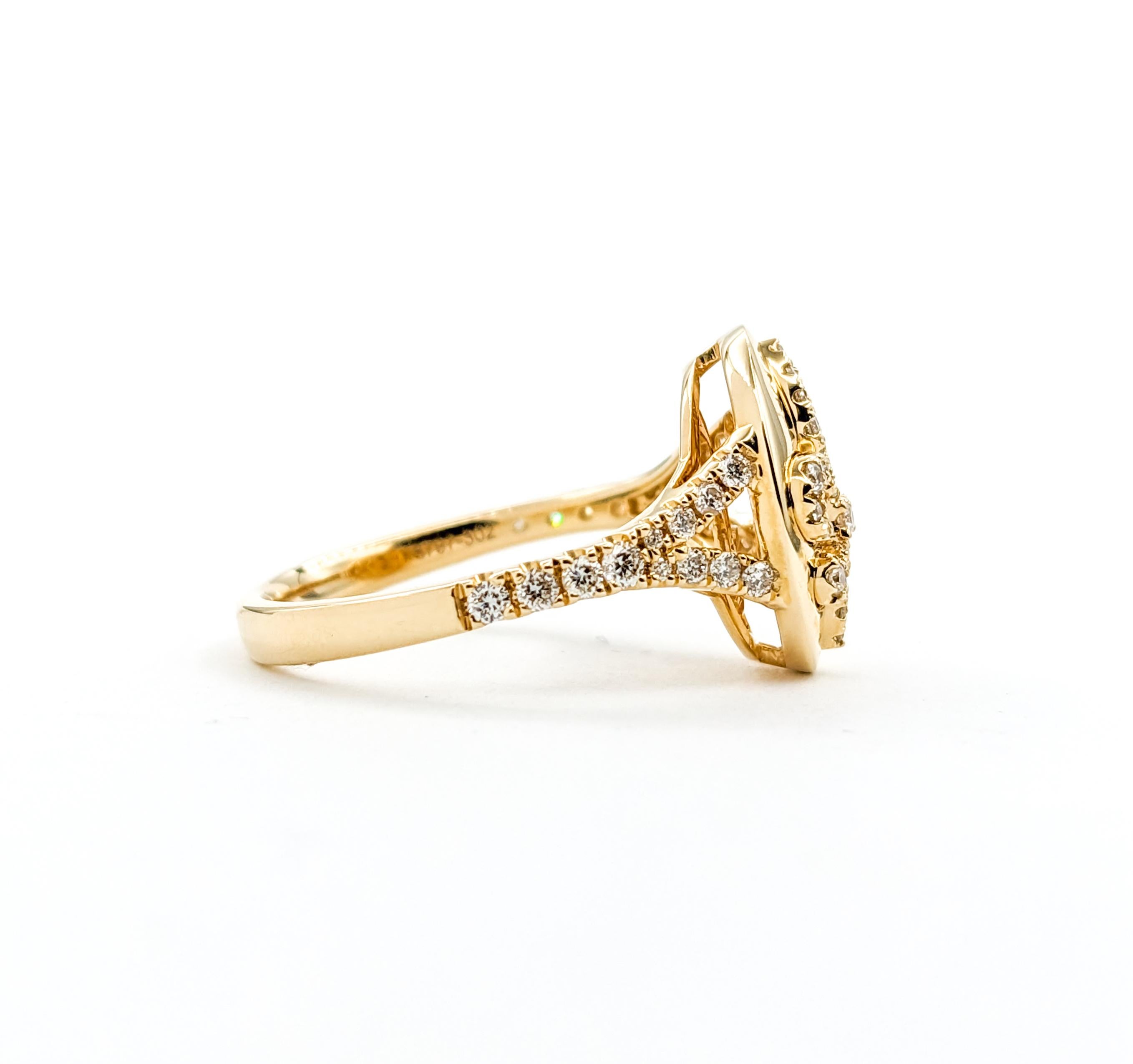 .40ctw Diamond Fleur-De-Lis Ring In Yellow Gold For Sale 2