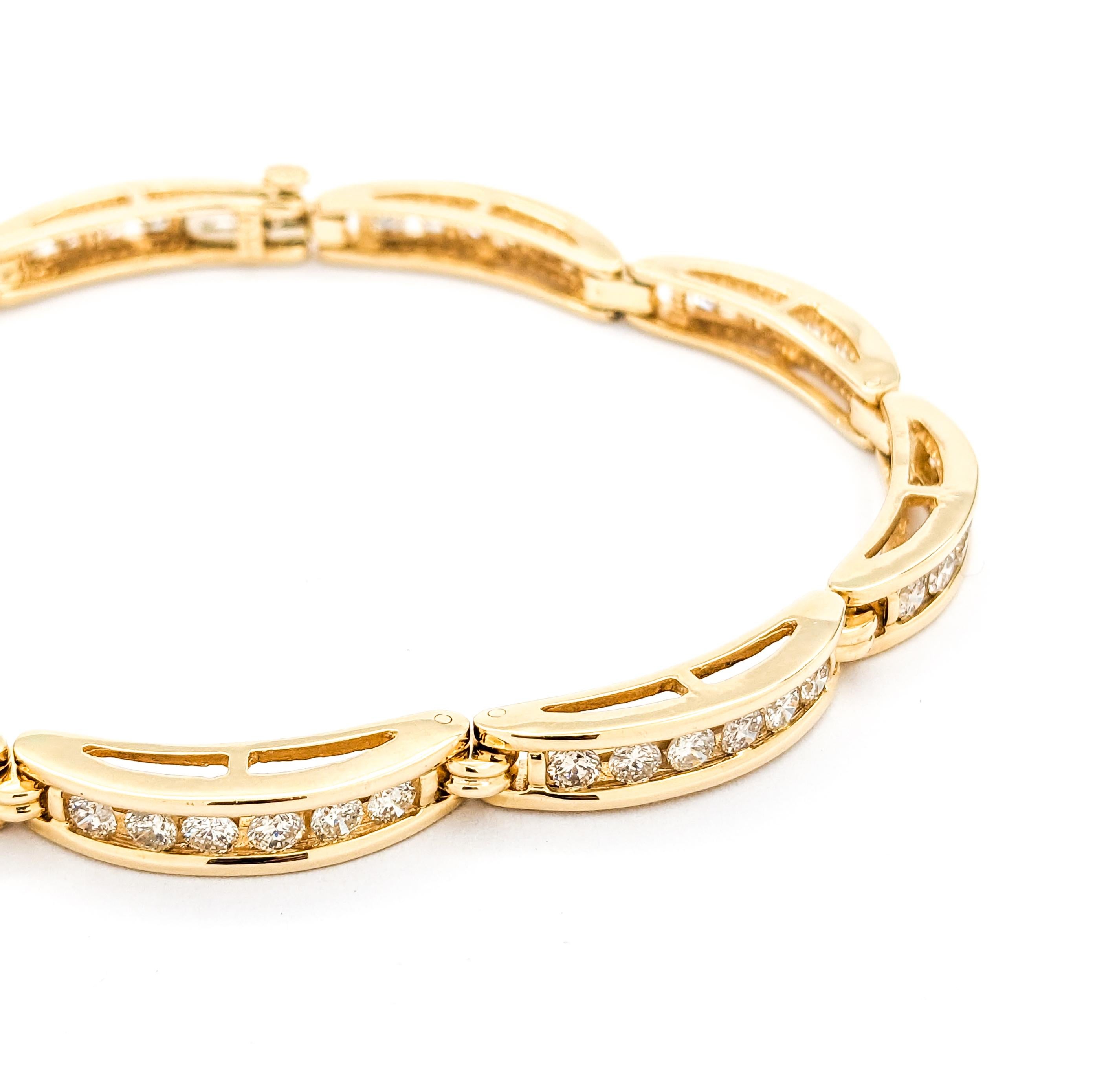 4.0ctw Diamond Tennis Bracelet In Yellow Gold For Sale 3