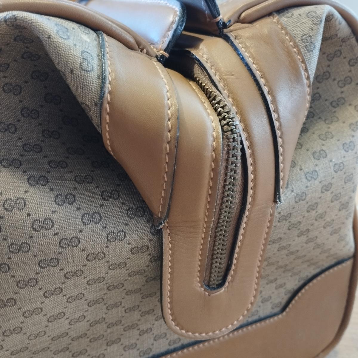 40s/50s Rare Gucci Vintage Travel Bag For Sale 3
