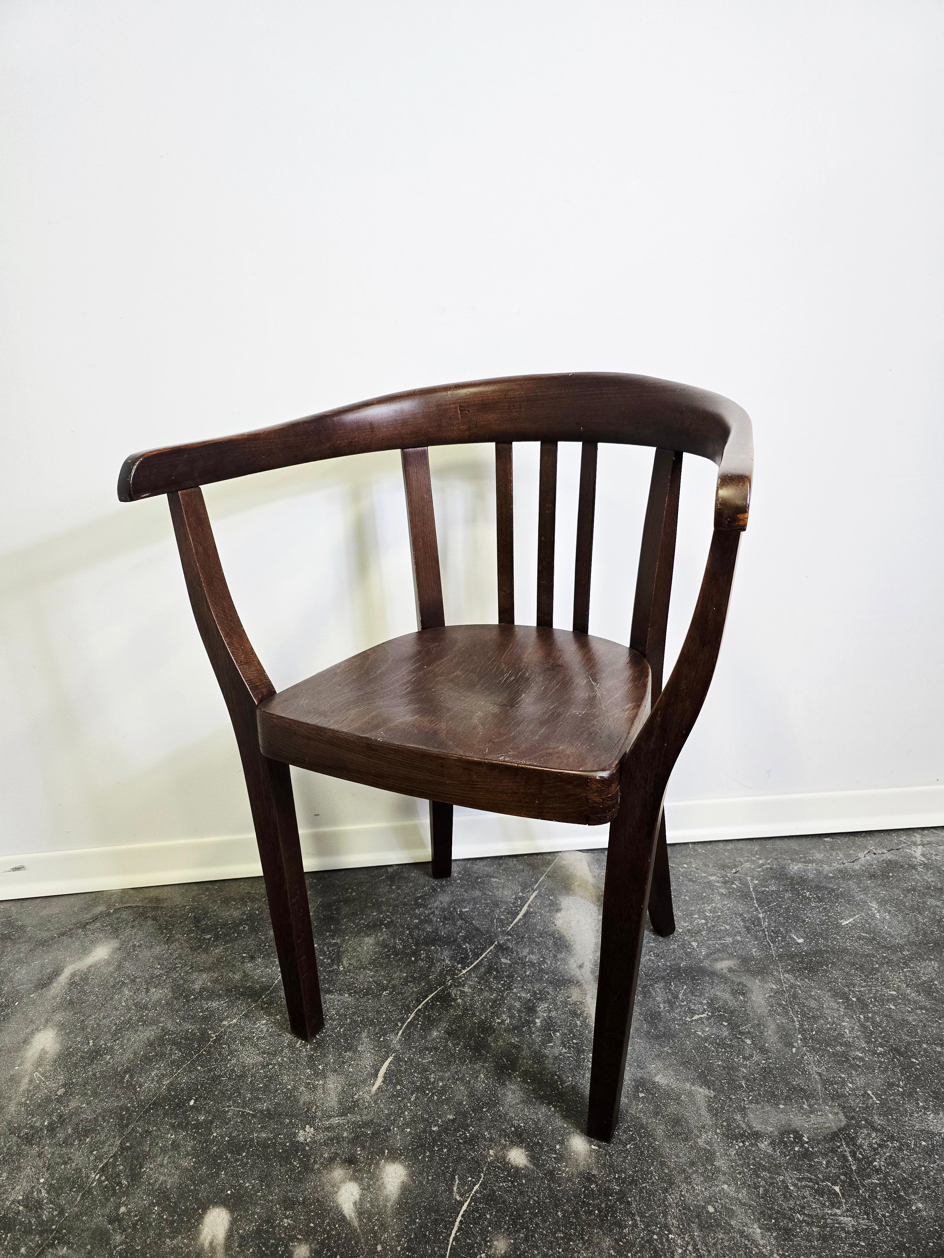 Croate Fauteuil des années 40 par Thonet en vente