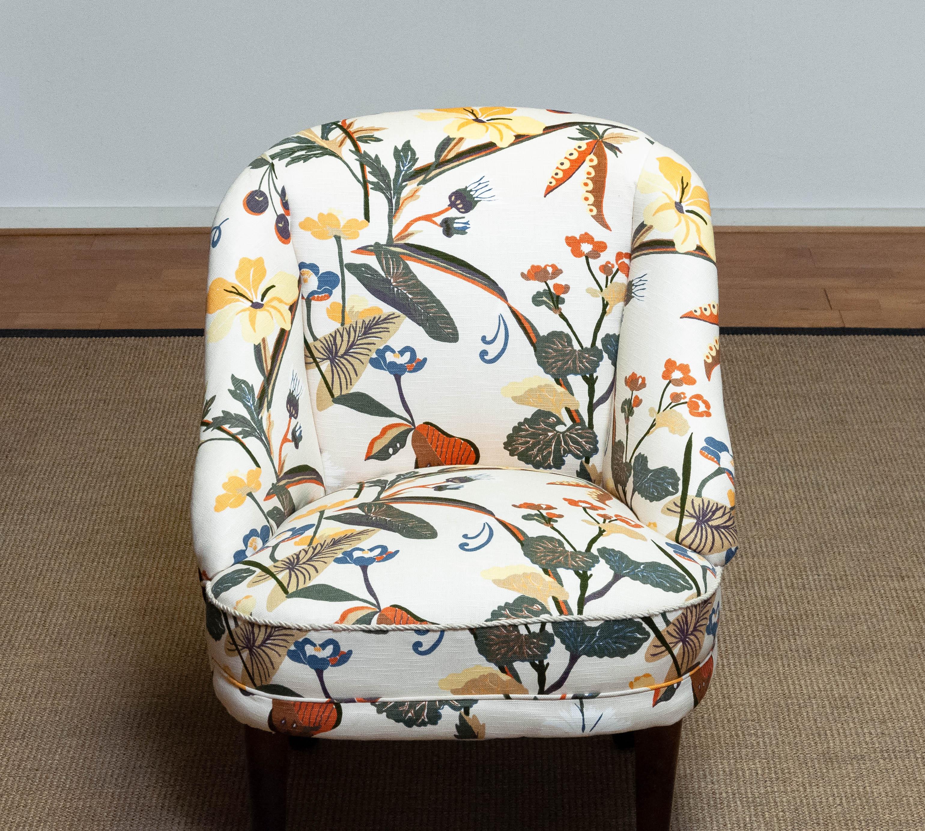 '40s Floral Printed Linen, J. Frank Style, New Upholstered Danish Slipper Chair For Sale 6