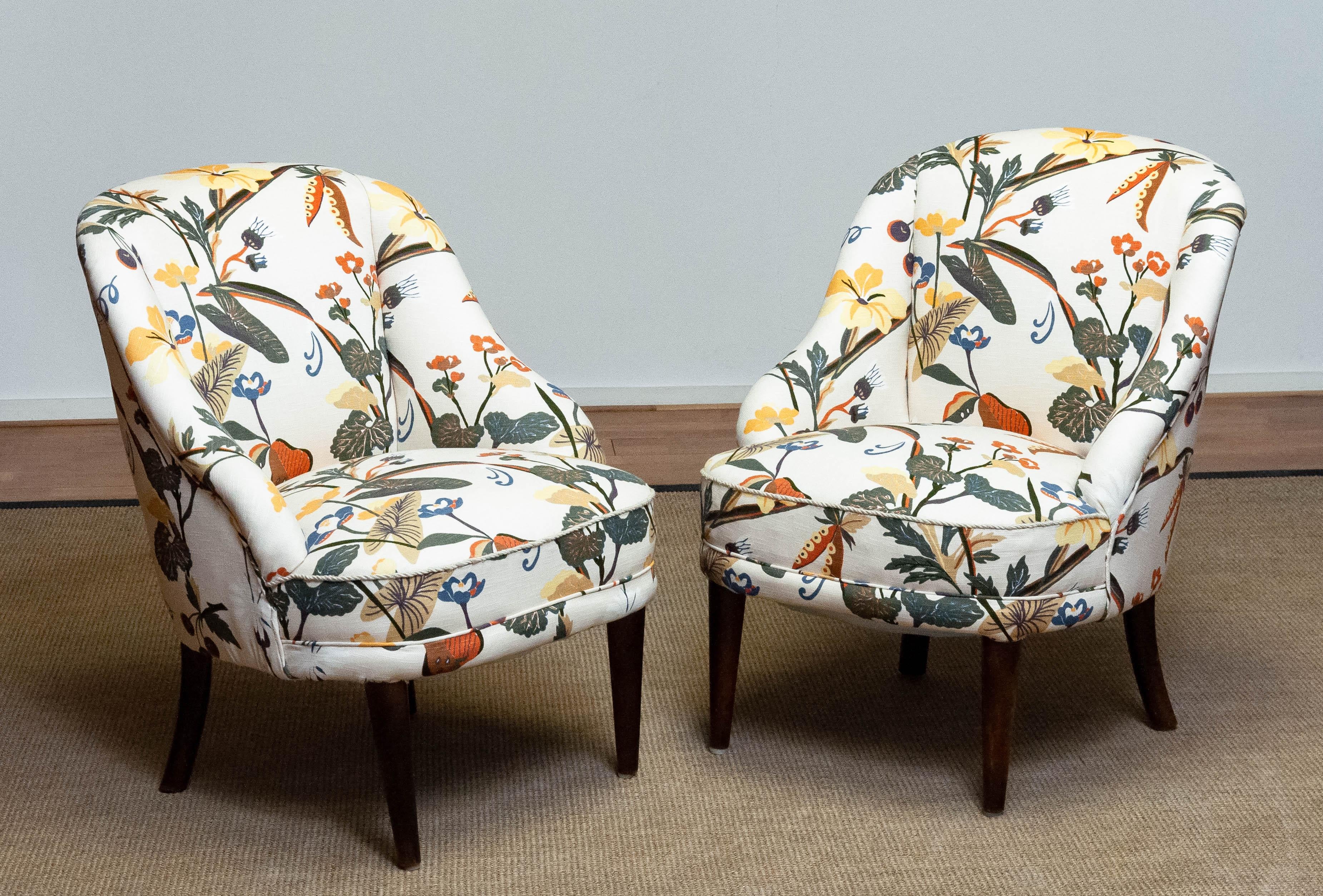 '40s Floral Printed Linen, J. Frank Style, New Upholstered Danish Slipper Chair For Sale 7