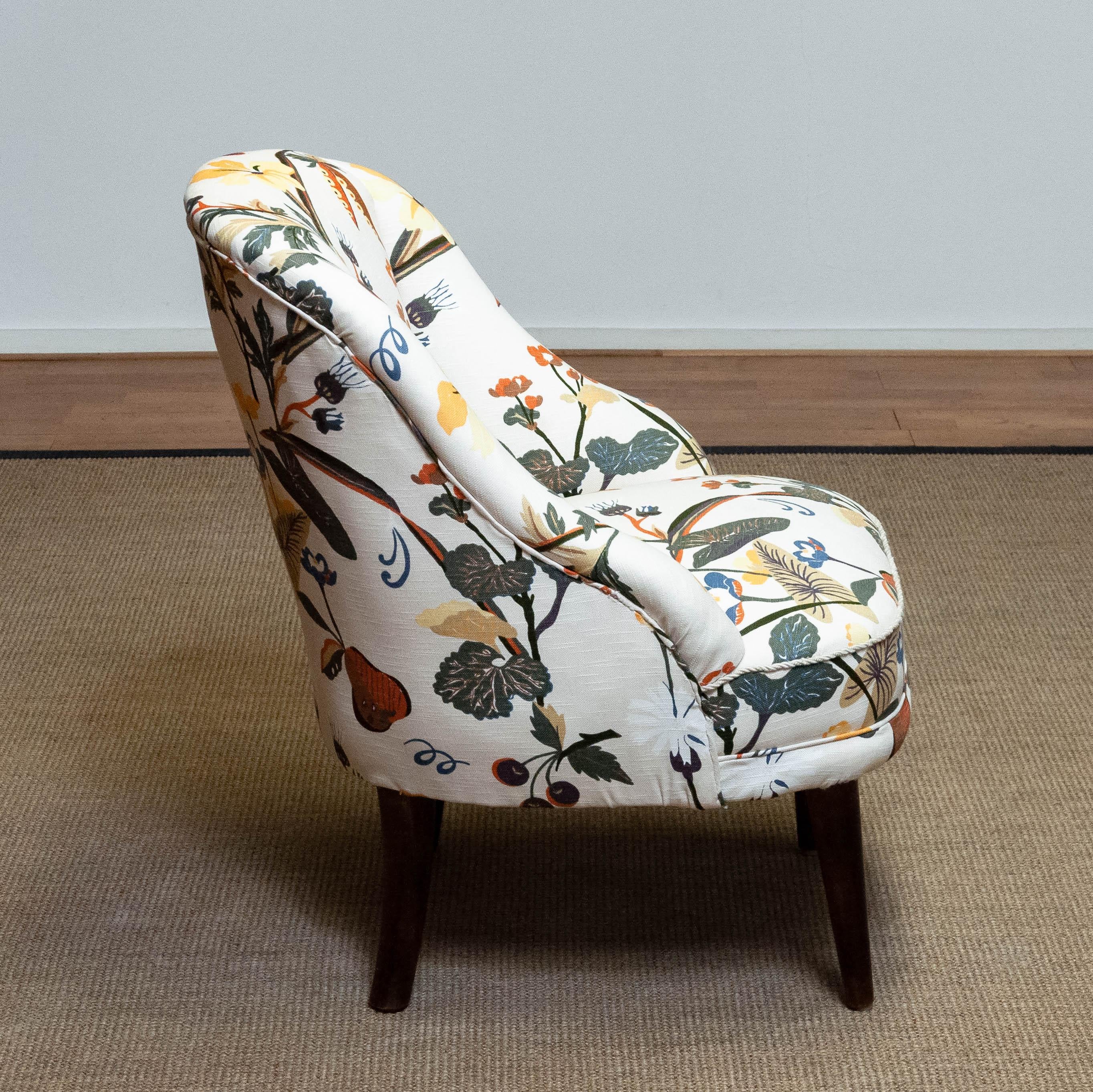 '40s Floral Printed Linen, J. Frank Style, New Upholstered Danish Slipper Chair For Sale 3