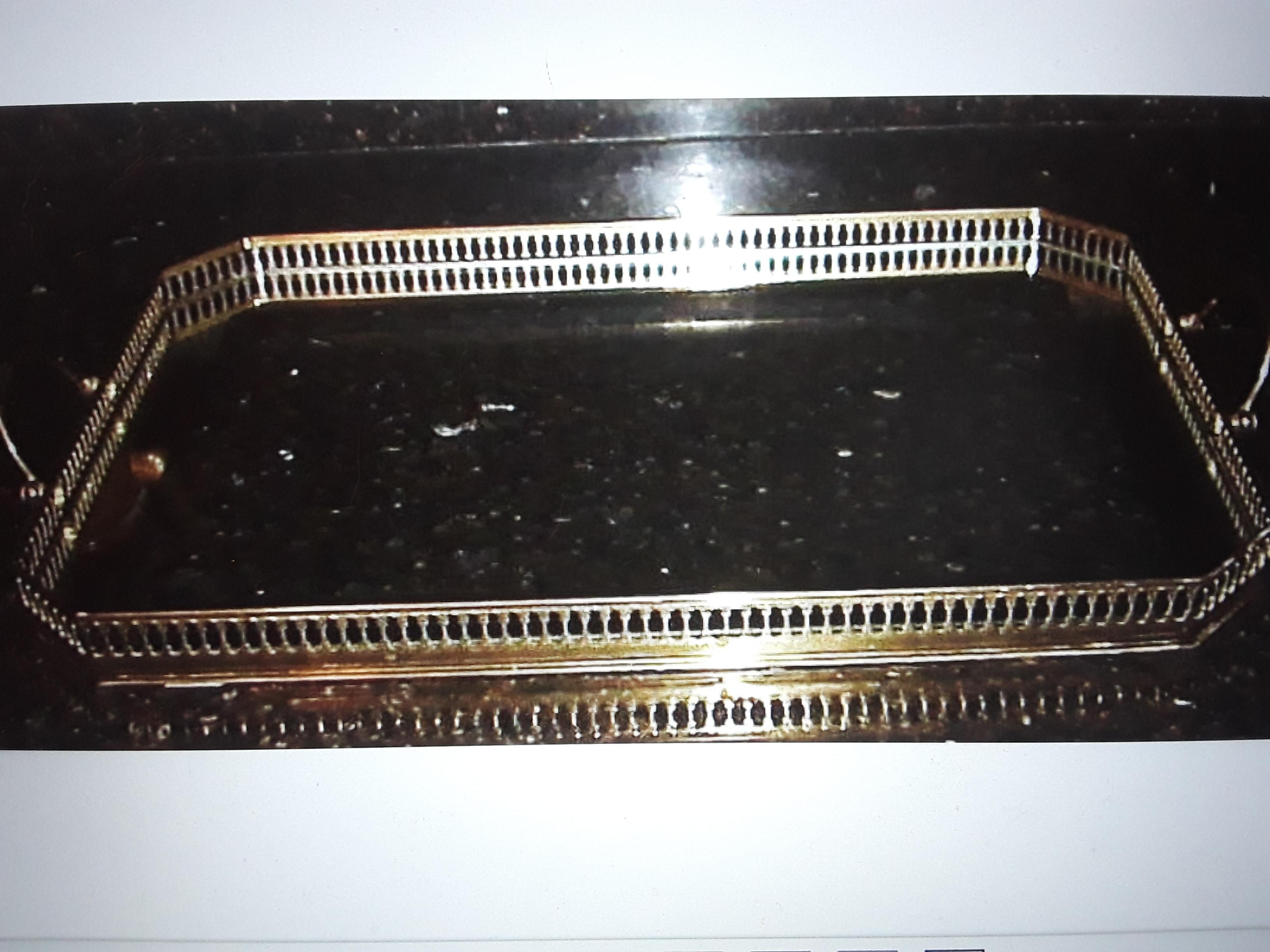 40s Hollywood Regency attrib Bagues Solid Brass Frame Mirror Insert Serving Tray In Good Condition For Sale In Opa Locka, FL