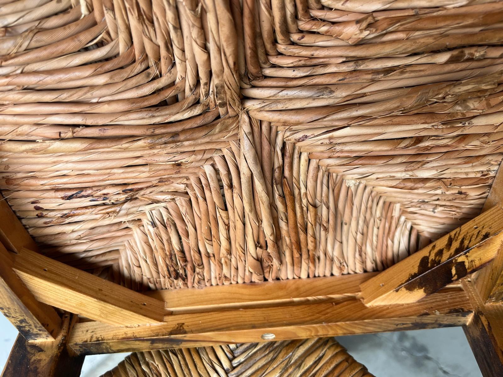 Paire de tabourets à assise en bois des années 1940 Bon état - En vente à Los Angeles, CA