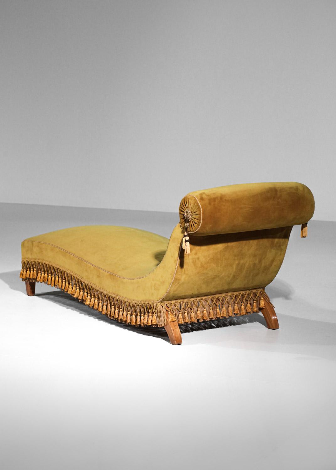 Art Deco 1940s Resting Bed in Yellow Velvet and Trimmings