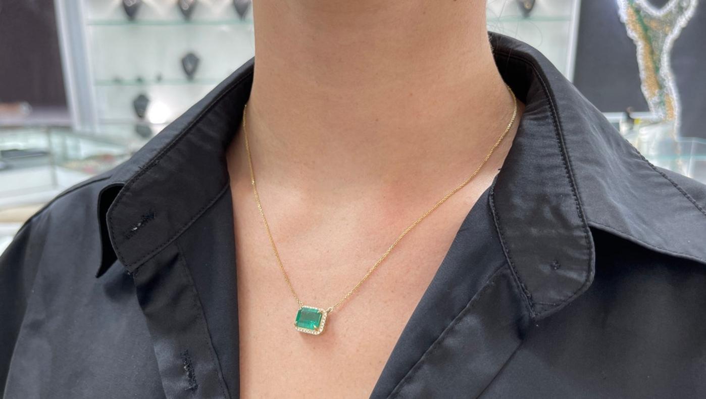 Modern 4tcw East to West Bluish Green Natural Emerald & Diamond Halo Necklace 14K Gold For Sale