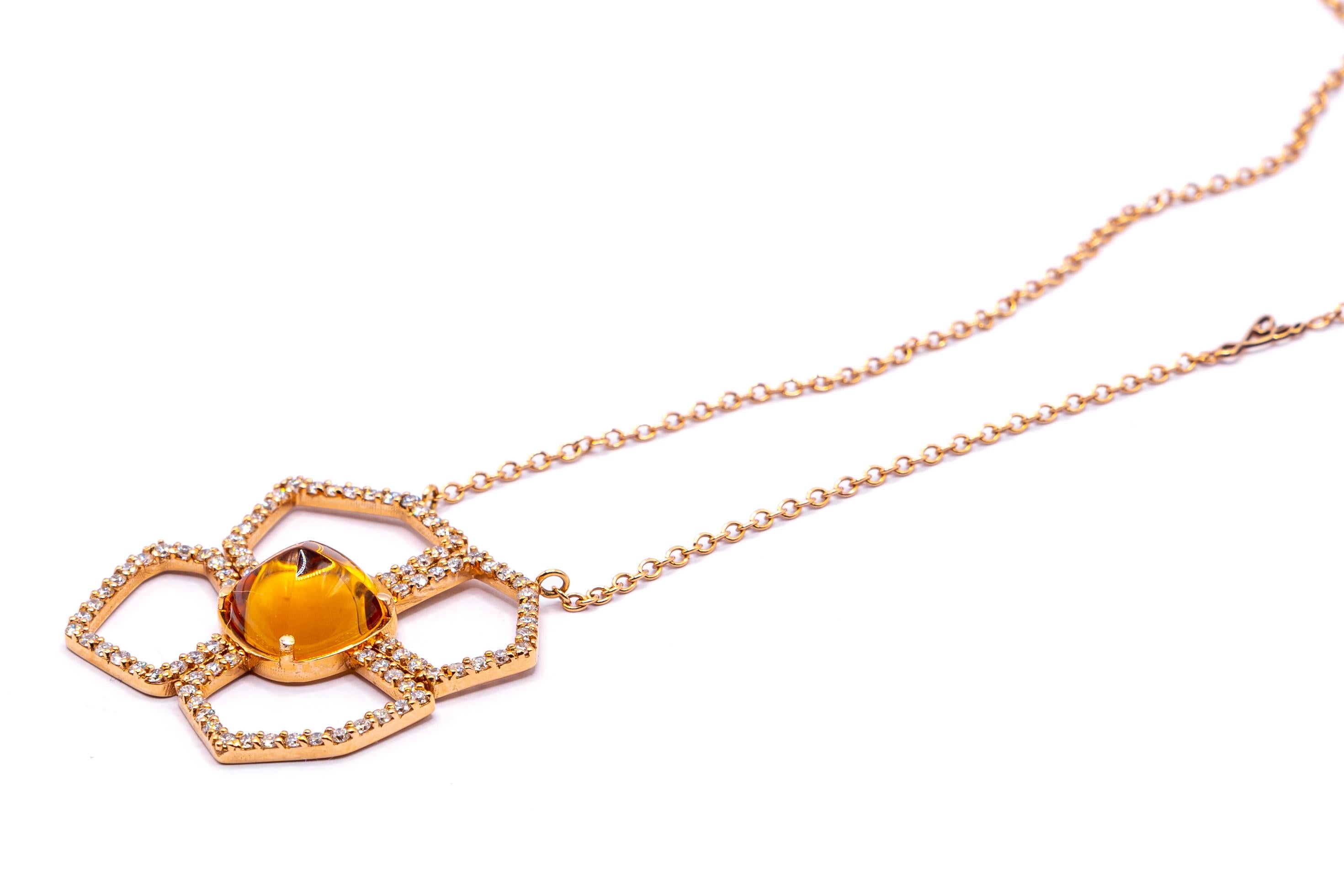 This beautiful pendant   Acquabella collection made of 18 carat rose gold for 7,40 grams boasts a central cabochon citrine of 4.1 carat and VS G color diamonds  0,86 carats. the total lenght of the necklace is 42 cm.
any item of our jewelry