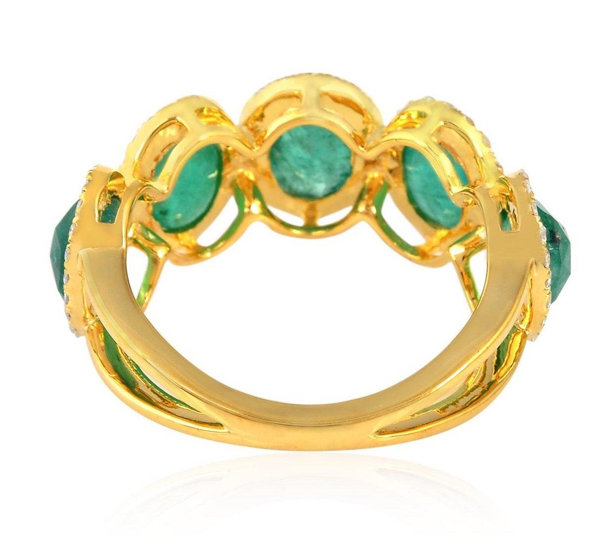 For Sale:  4.1 Carat Emerald Diamond 18 Karat Gold Ring 3