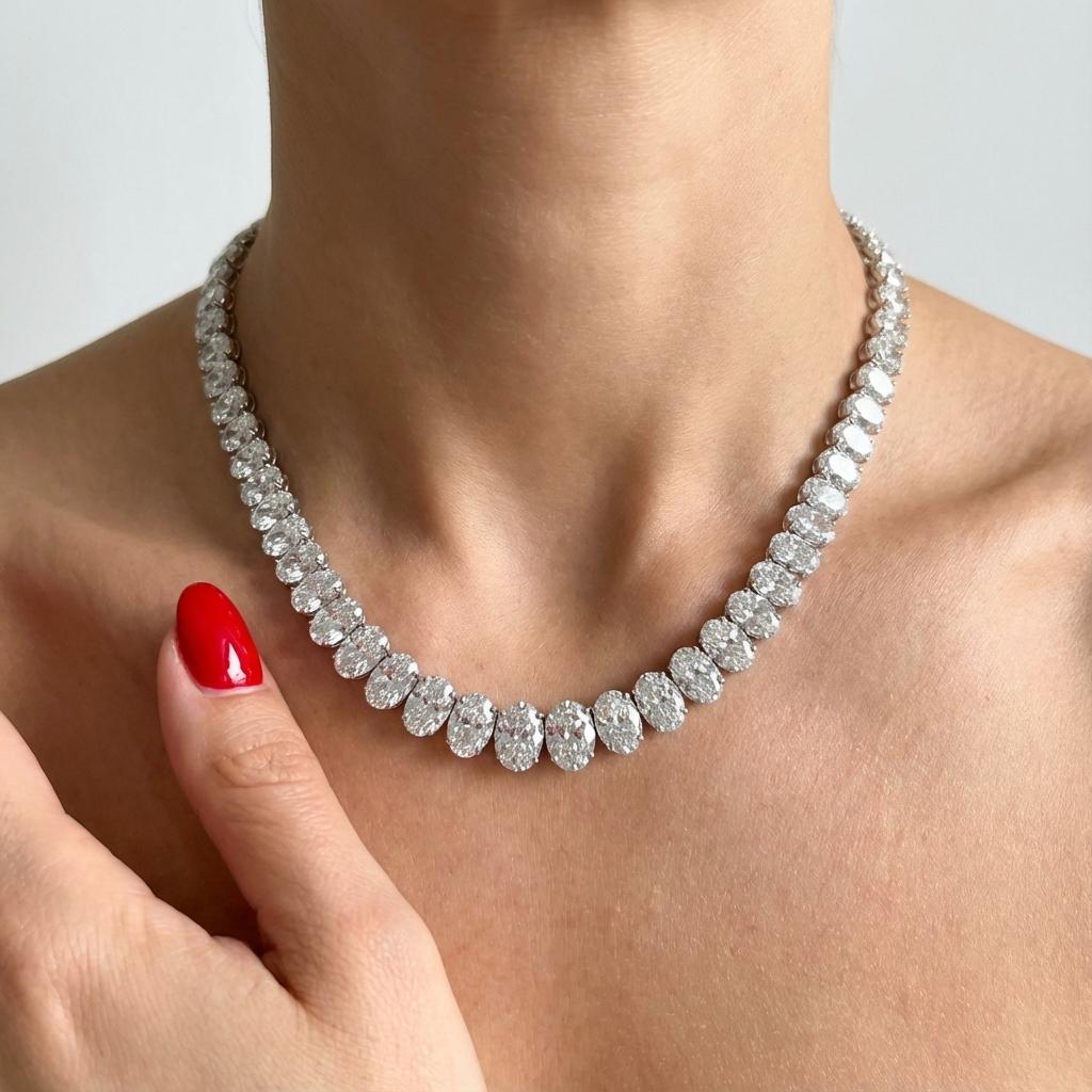 Collar de Tenis con Diamantes de Corte Oval Certificado GIA de 41 Quilates Moderno en venta