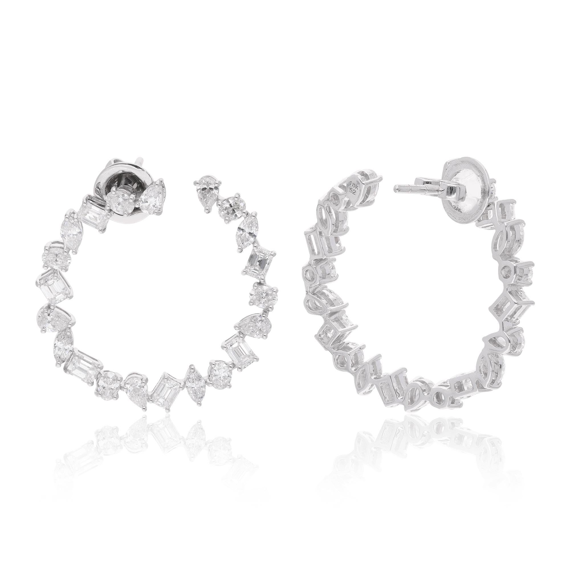 Codice articolo :- SEE-14421
Peso lordo :- 8.07 gm
Oro bianco massiccio 18k Peso :- 7,24 gm
Peso del diamante naturale :- 4.15 carati. (DIAMANTE DI PUREZZA MEDIA SI1-SI2 E COLORE H-I)
Dimensioni degli orecchini :- 30 mm