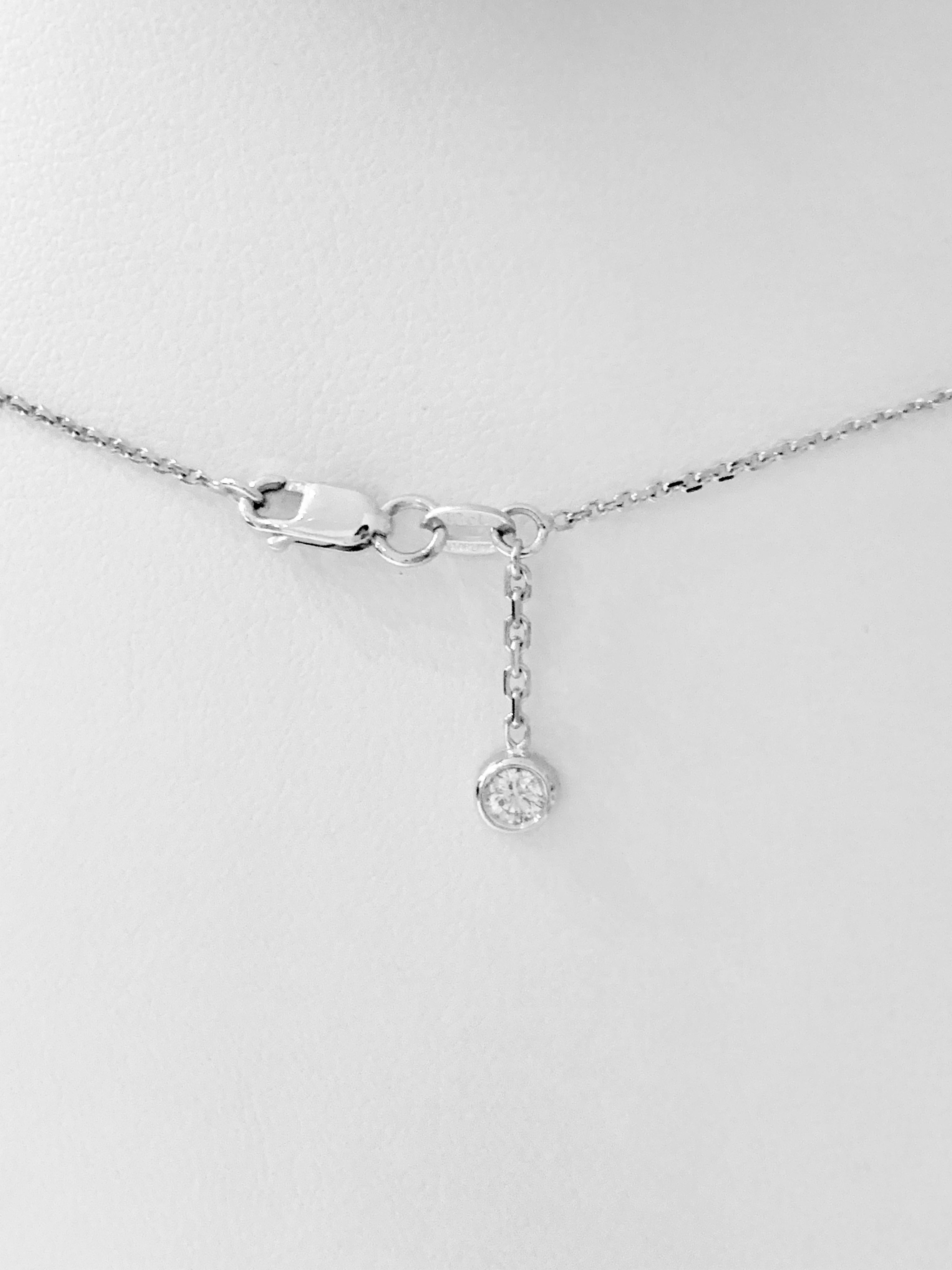 .41 Carat Brilliant Cut Diamond Bezel Set Necklace in 18 Carat White Gold In New Condition For Sale In Chislehurst, Kent