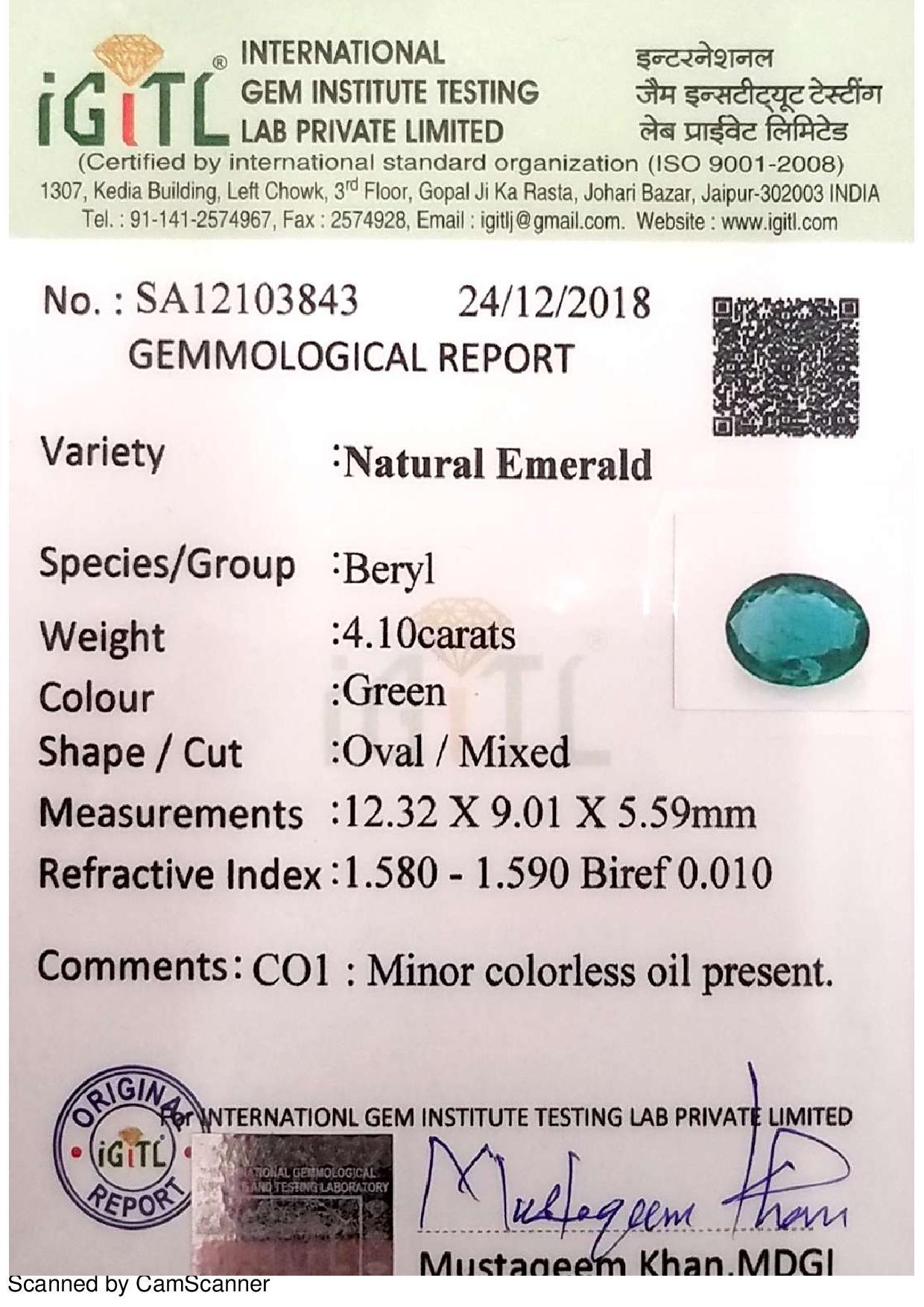 Taglio ovale 4.1 Ct peso ovale a forma di ciondolo di gemma di colore verde certificato IGITL Emerald in vendita