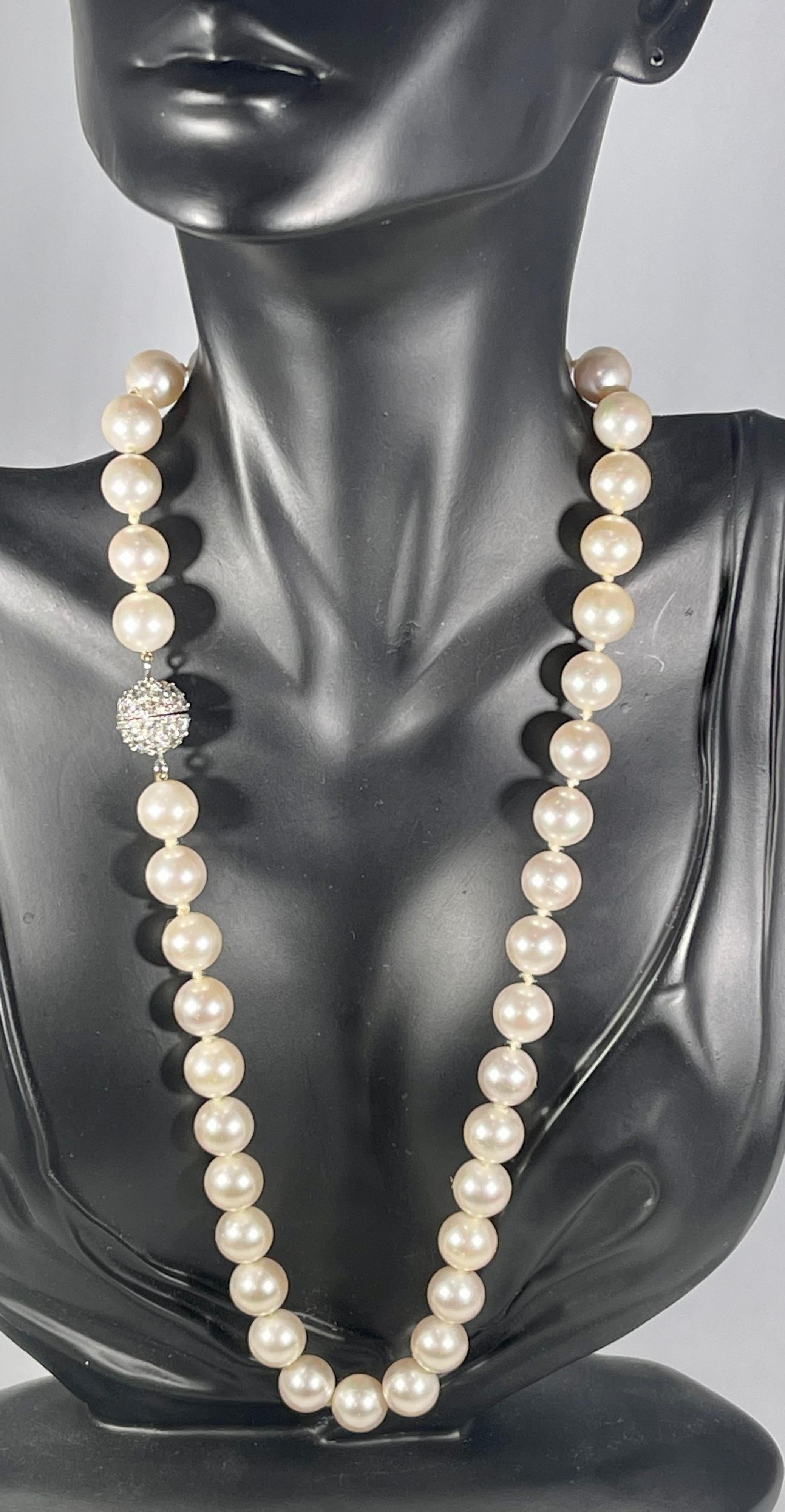 41 Round Akoya Pearls Strand Necklace Set in Metal Ball Clasp For Sale 5
