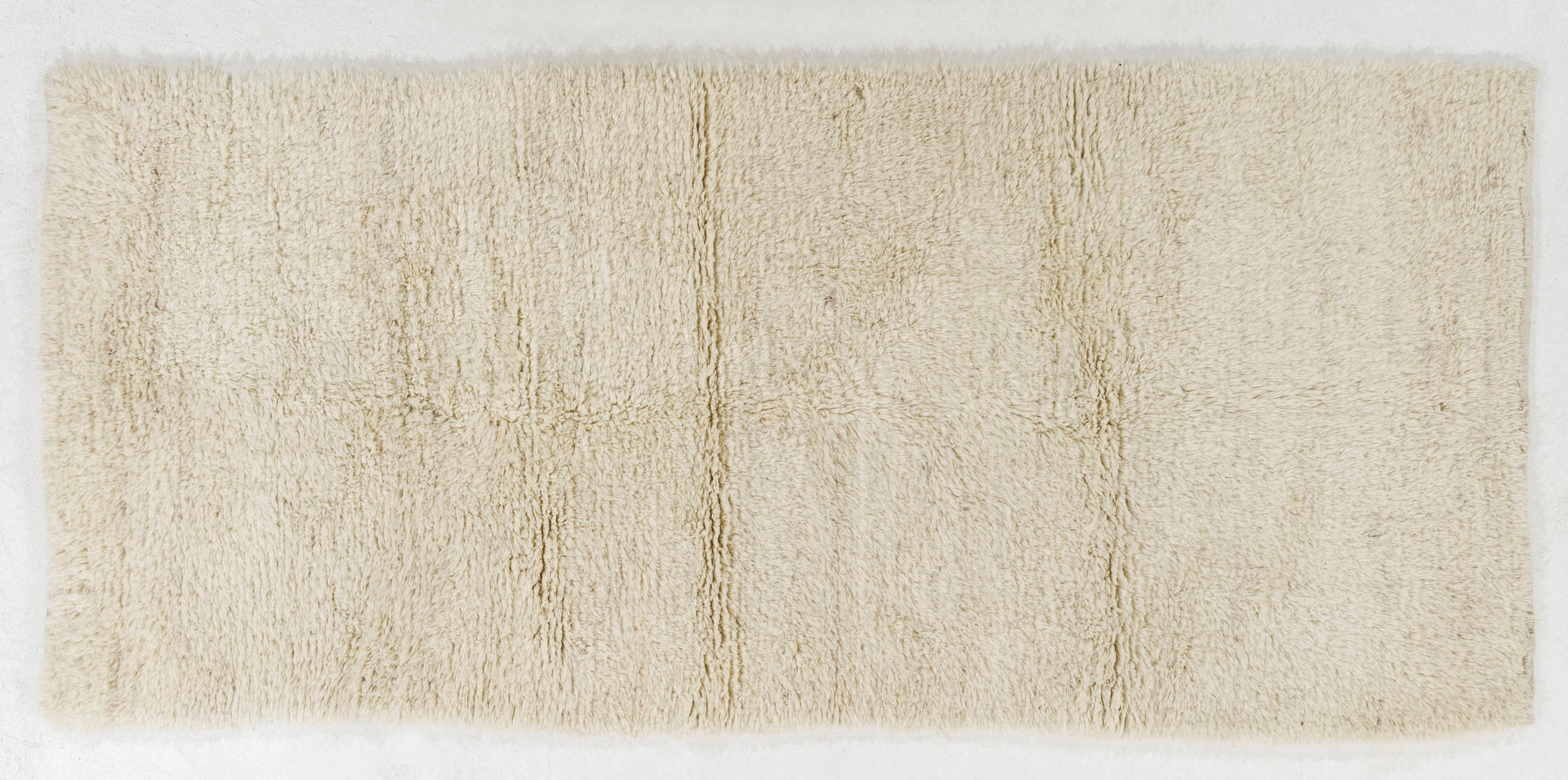 Hand-Knotted Plain Ivory Tulu Rug, 100% Soft Natural Undyed Wool, Custom Options For Sale
