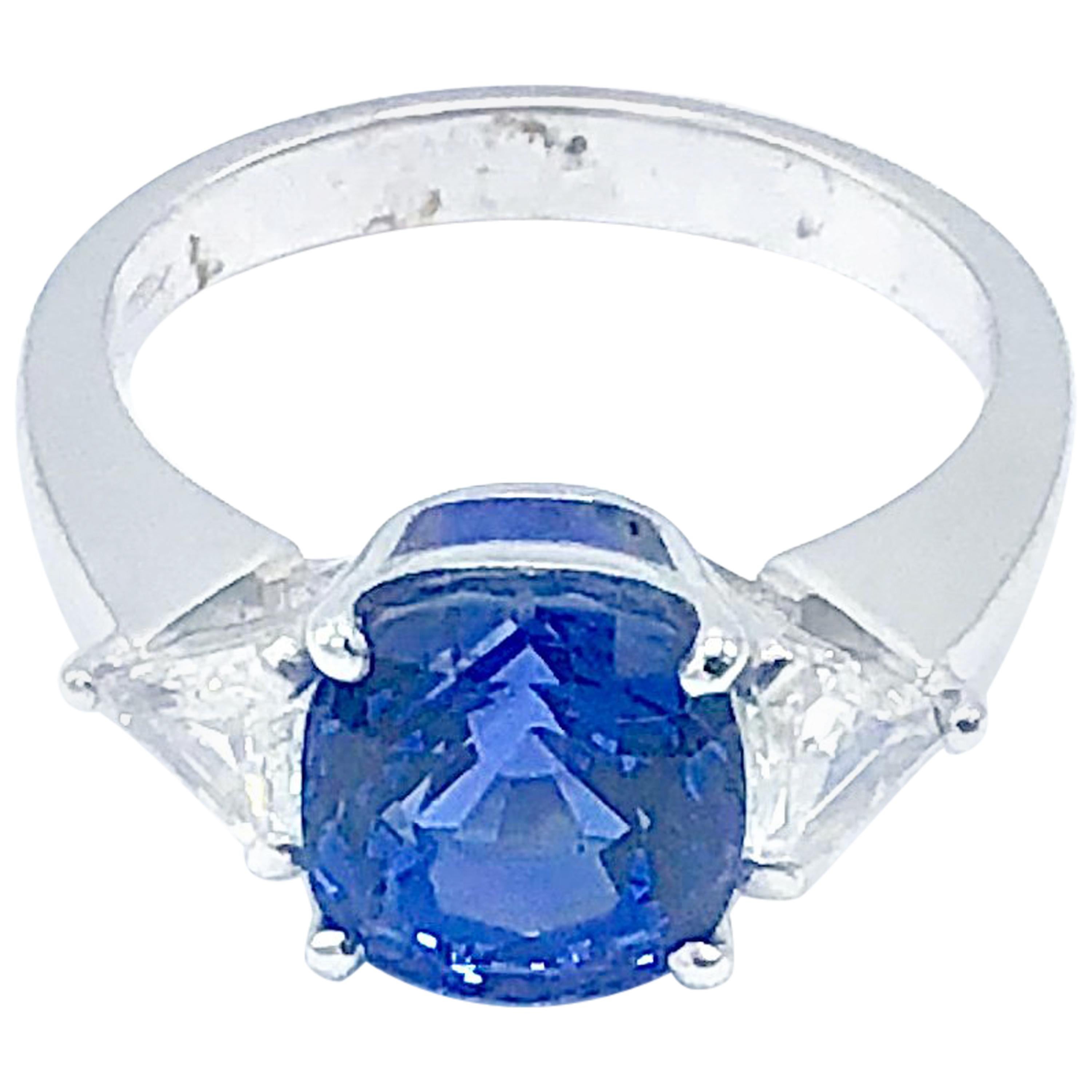 4.10 Carat Ceylon No Heat Blue Sapphire and Diamond Engagent Ring For Sale