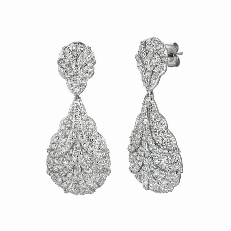 Contemporary 4.10 Carat Natural Diamond Drop Earrings G SI 14k White Gold For Sale