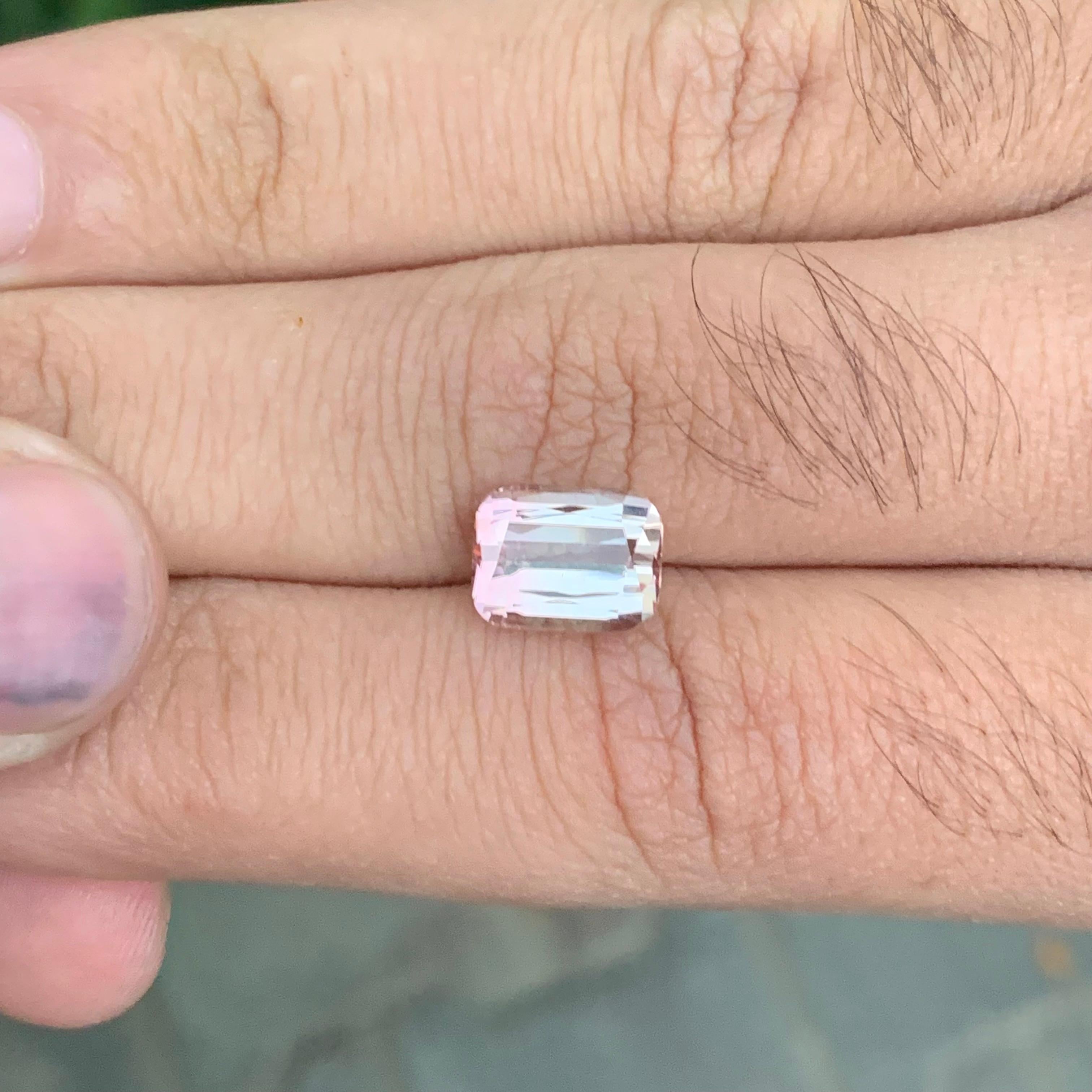 4.10 Carat Natural Loose Bi Colour Tourmaline Cushion Shape Gemstone (pierre précieuse en forme de coussin) en vente 5