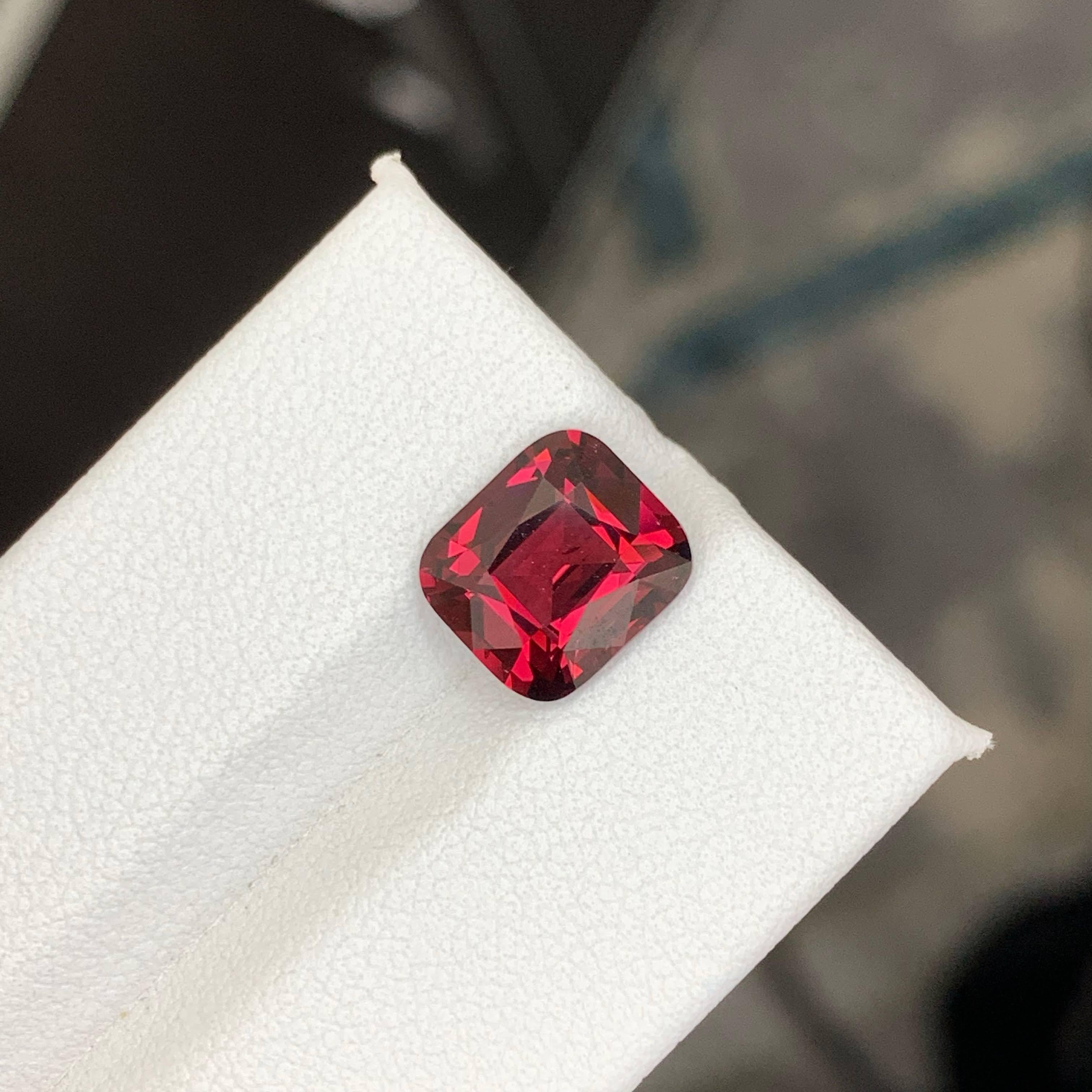 4.10 Carat Natural Loose Red Garnet Stone Cushion Cut Tanzanian Gemstone (pierre précieuse tanzanienne) en vente 1