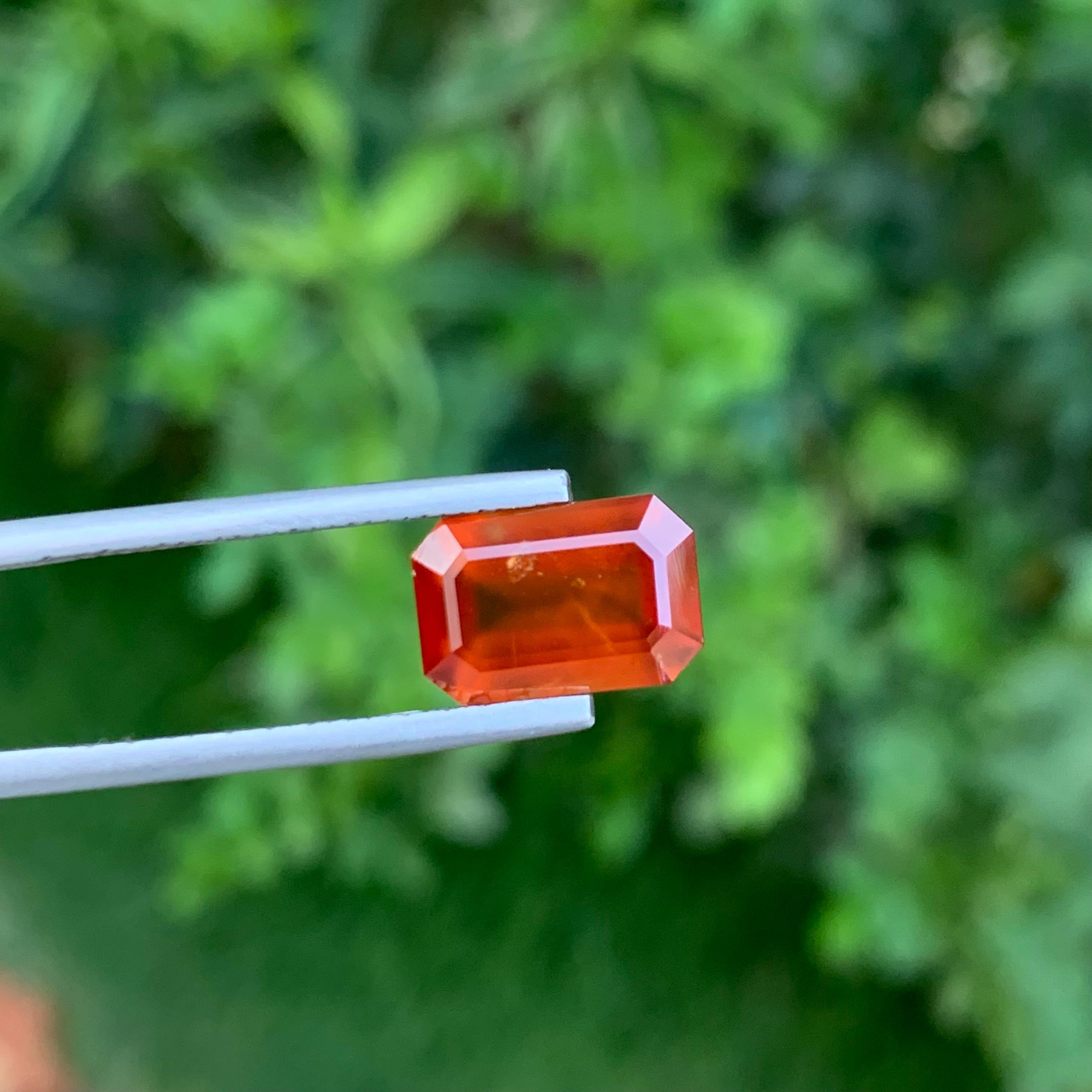 4,10 Karat natürlicher loser rauchiger Hessonit Granat Smaragd Form Edelstein für Schmuck im Angebot 1
