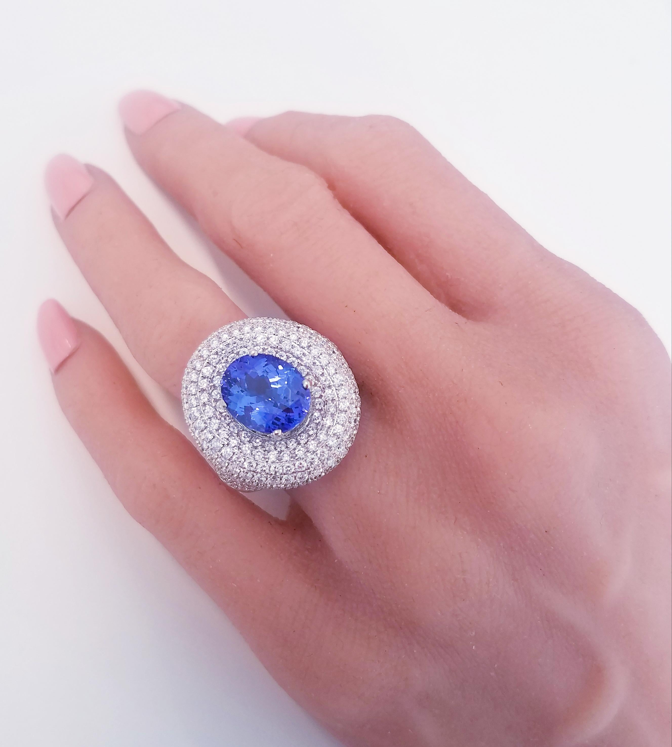 Contemporary 4.10 Carat Oval Tanzanite and Diamond Cocktail Ring in 18 Karat White Gold