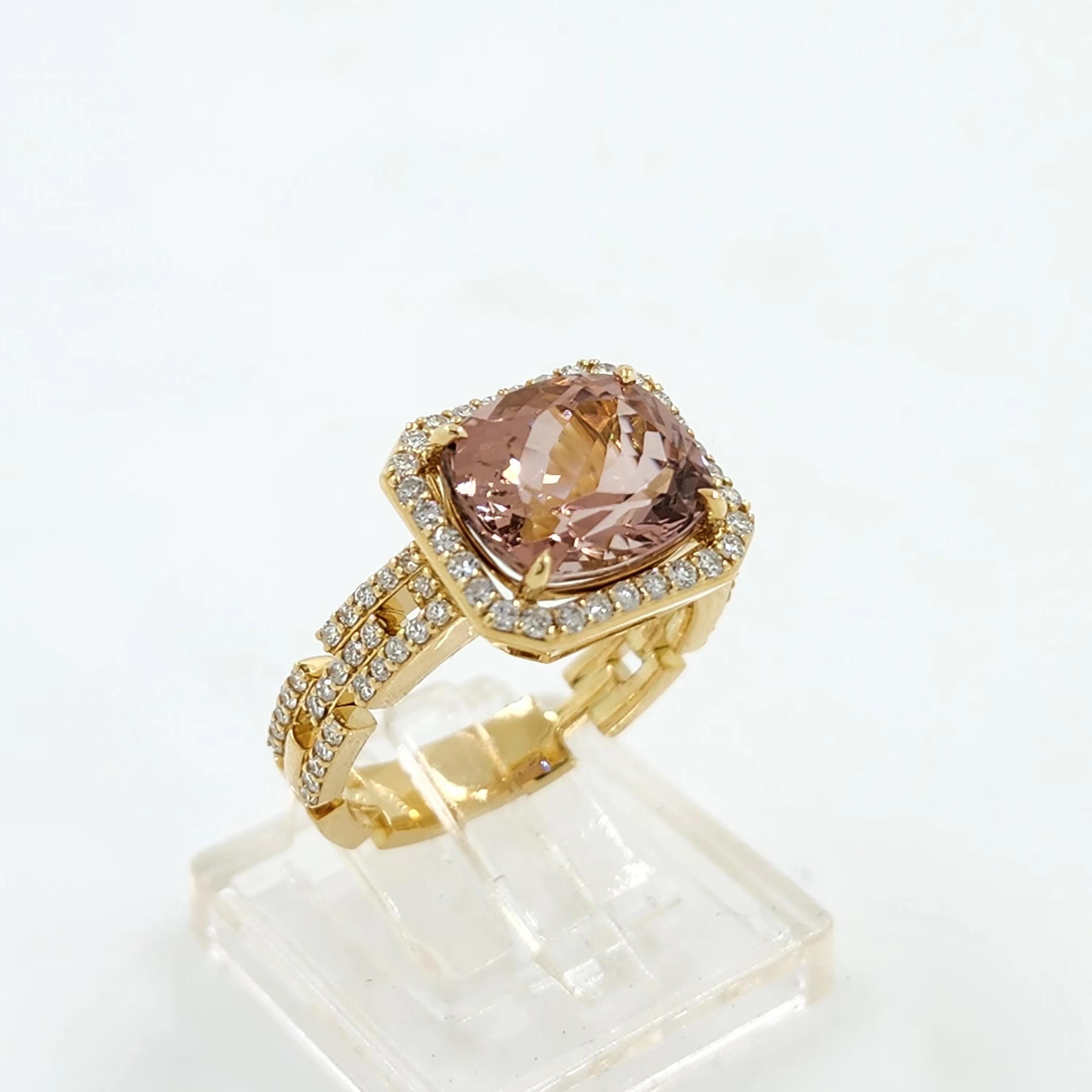 Anillo de oro amarillo de 18 quilates con turmalina rosa y diamantes de 4,10 quilates Contemporáneo en venta