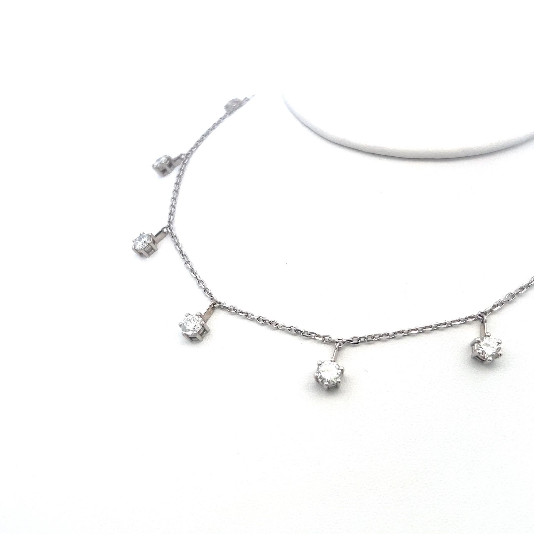Titolo:
Collana a goccia in oro bianco 14 carati con diamanti tondi a brillante I SI1 da 3,78 carati
Stile:
Goccia
Metallo:
oro bianco 14 carati
Gemma 1:
Diamante da 4,10 carati
Numero di pietre:
7
Colore:
I
Chiarezza:
SI1
Forma:
Brillante