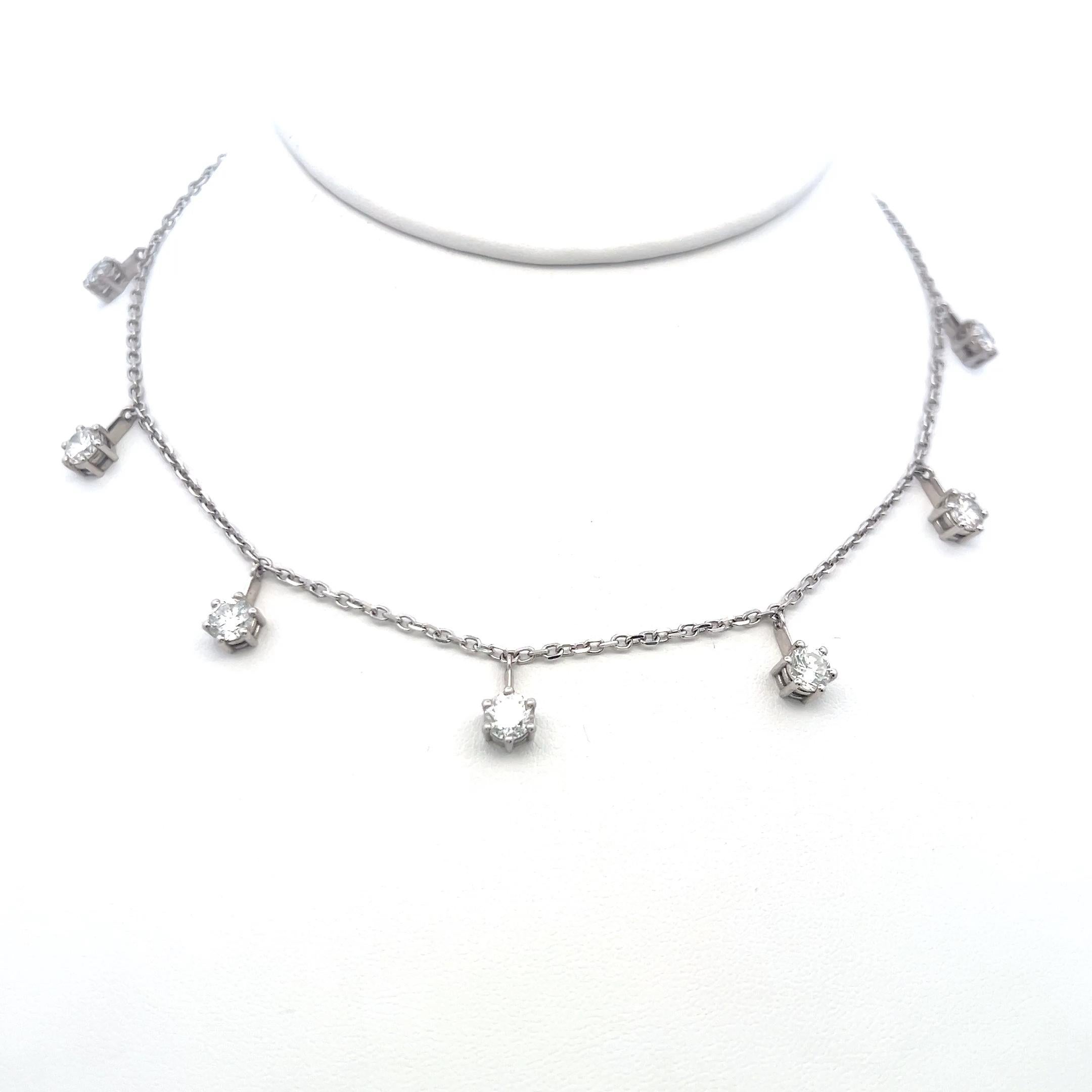Collana con diamanti tondi e brillanti da 4,10 carati in oro bianco 14K (I SI1) In condizioni buone in vendita a New York, NY