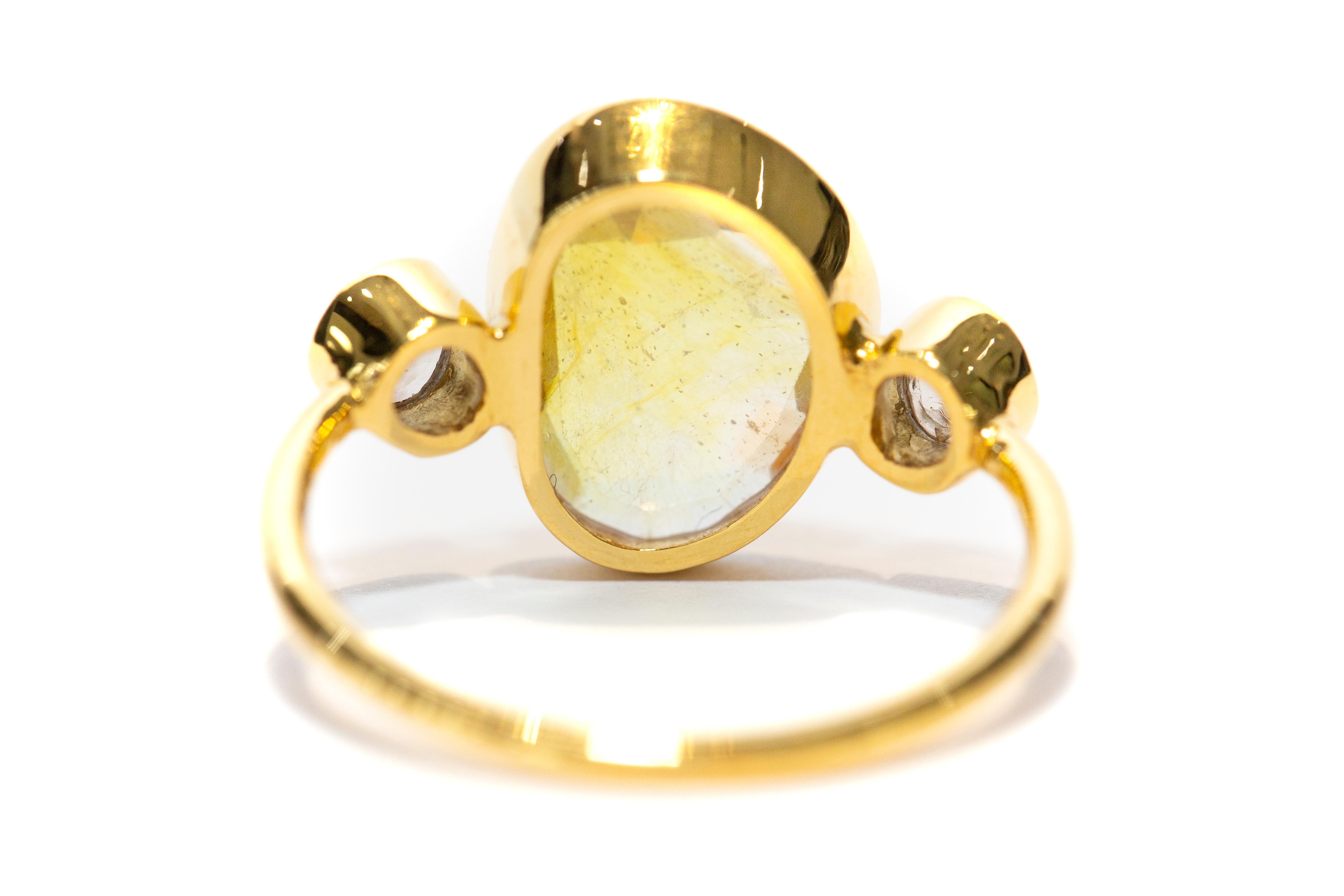 4.10 Carat Sapphire Diamond Rose Cut 18 KT Yellow Gold Paris Artisan Ring For Sale 3