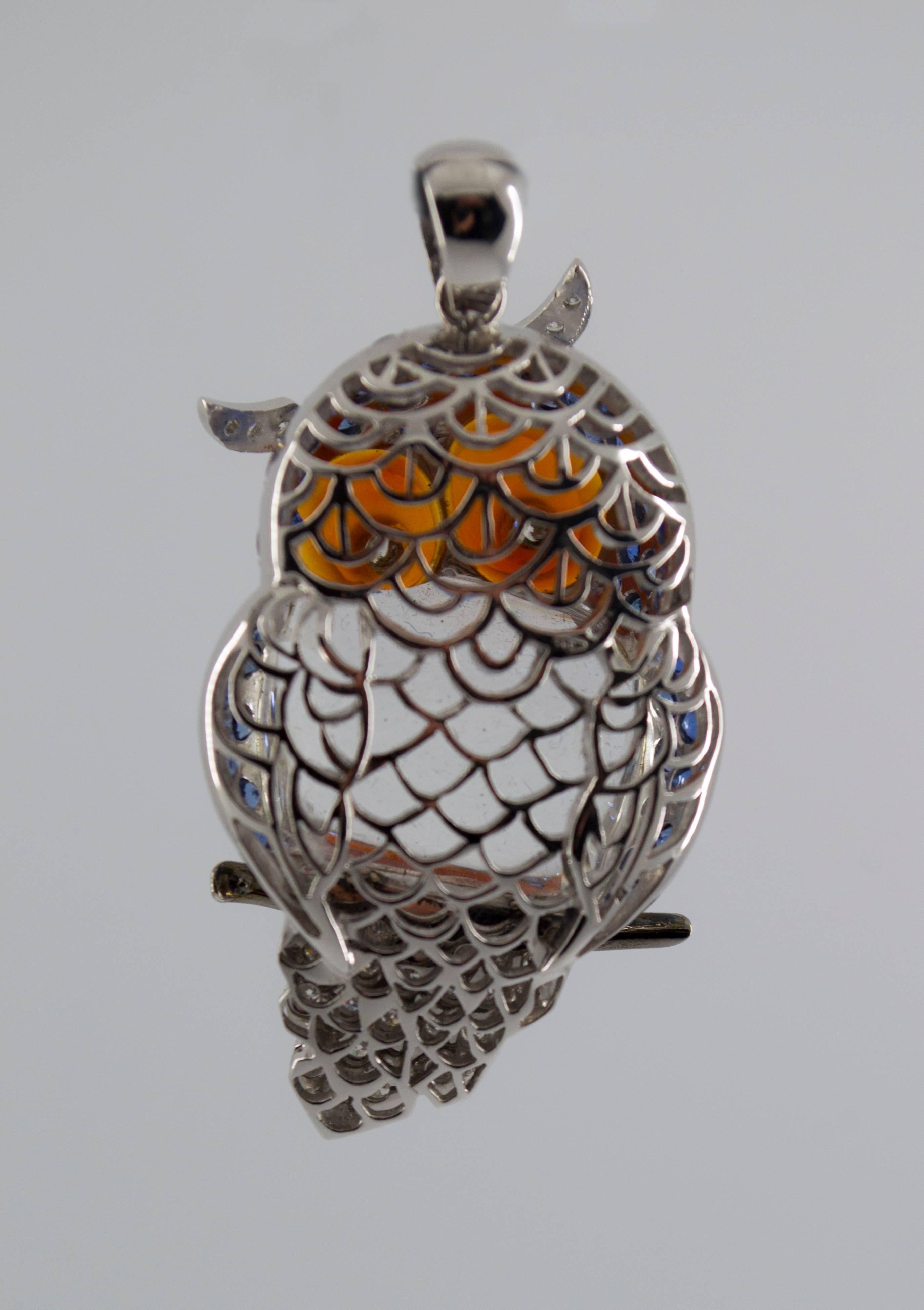 4.10 Carat Sapphire Diamond White Gold Owl Pendant Necklace In New Condition In Naples, IT