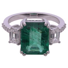 4.10 Carat Zambian Emerald 0.94 Carat SI/H Diamond 18k White Gold Cocktail Ring