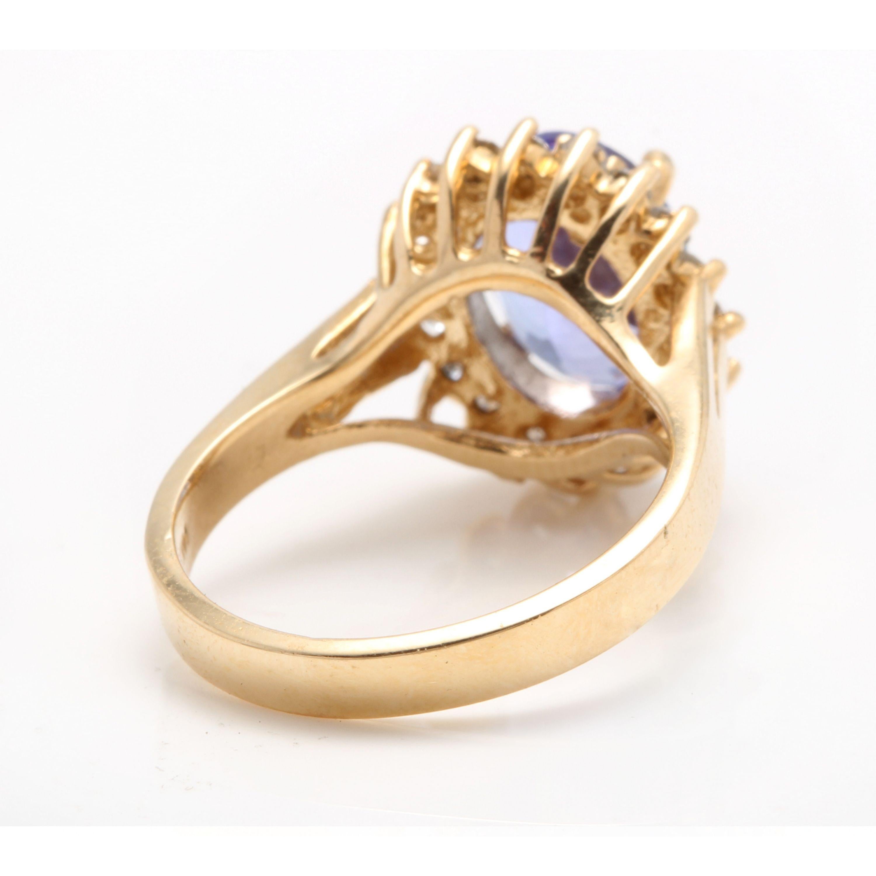 4.10 Carat Natural Tanzanite and Diamond 14 Karat Solid Yellow Gold Ring In New Condition For Sale In Los Angeles, CA