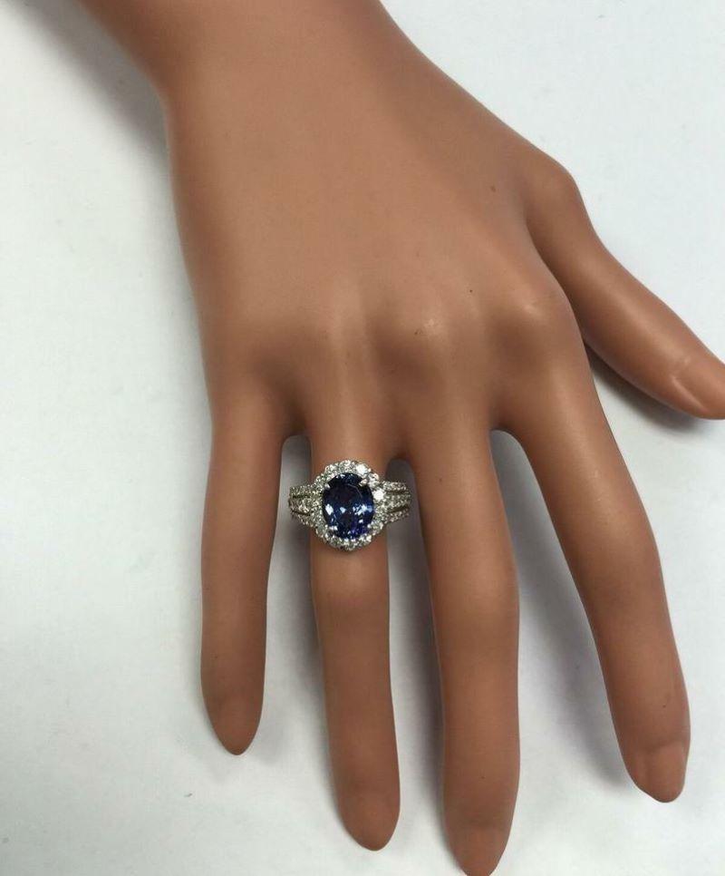 4.10 Carat Natural Very Nice Looking Tanzanite and Diamond 14 Karat Solid Gold For Sale 1