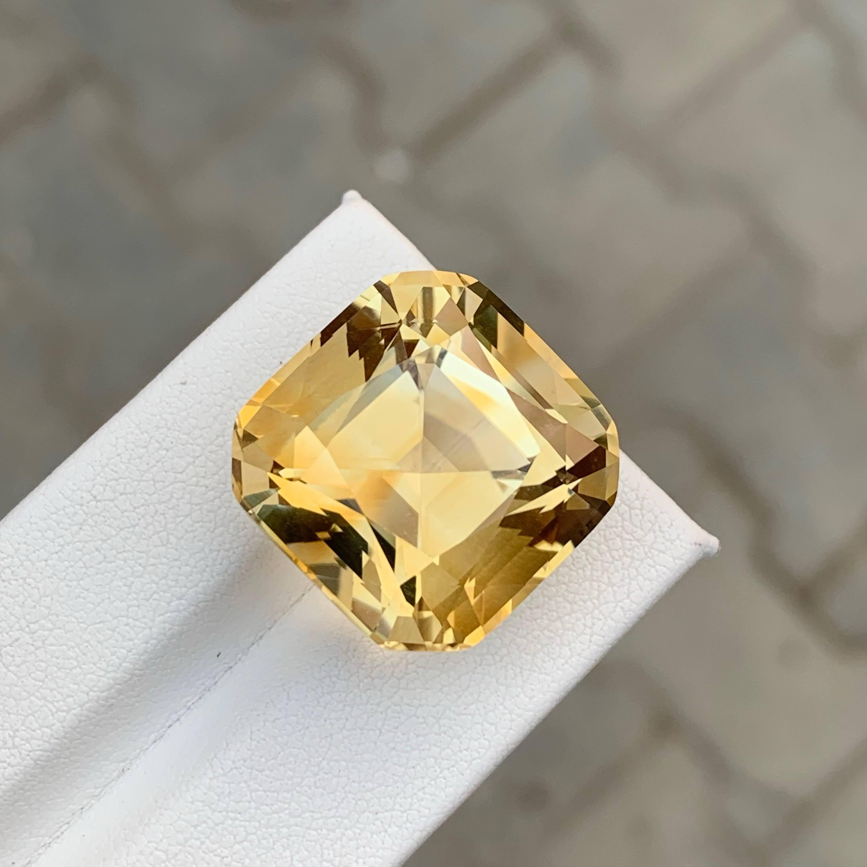 41.00 Carati Nature Sciolto Giallo Oro Citrino Taglio Cuscino Gemma Brasiliana in vendita 2