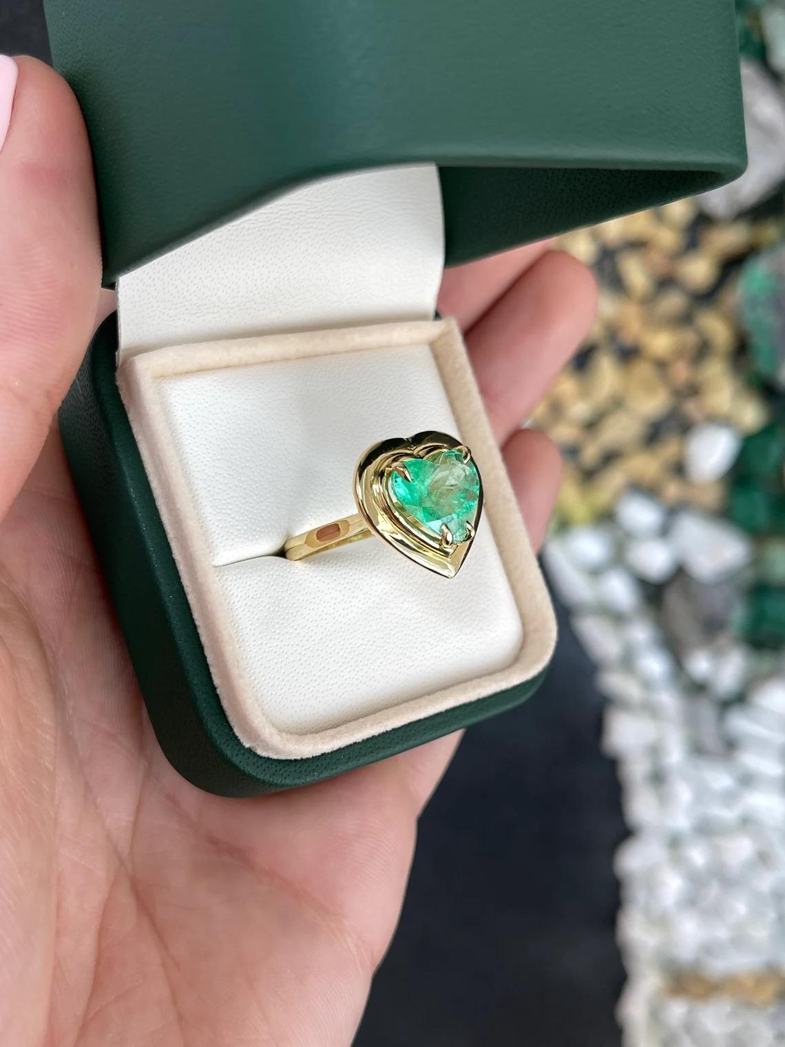 4.10ct 18K Vivid Green Colombian Emerald Heart Cut Solitaire Gold Statement Ring For Sale 3