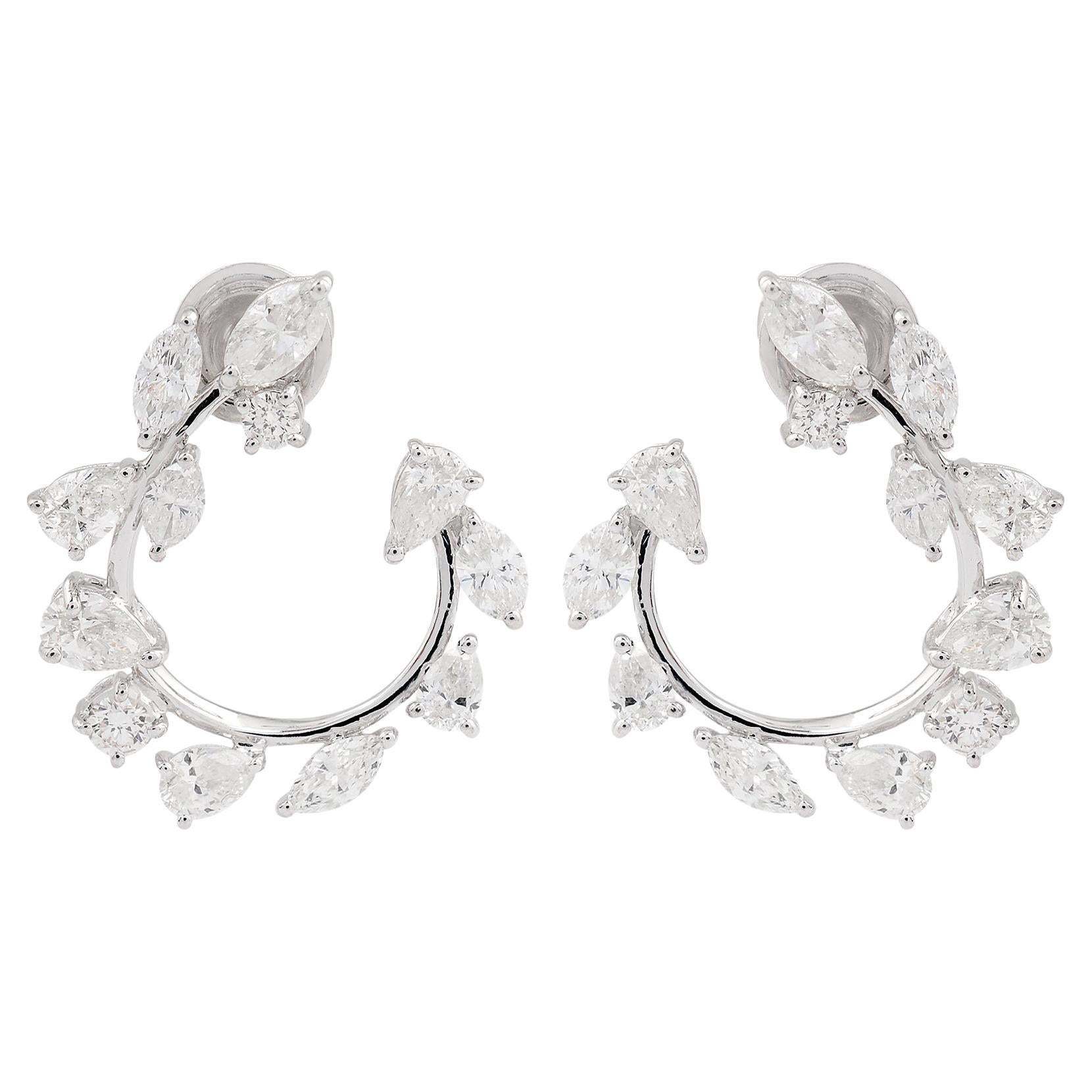 Diamanten sind ein universelles Symbol für Ewigkeit, Stärke und Eleganz - ein perfektes Geschenk, um Meilensteine zu feiern oder persönliche Erfolge zu würdigen. Mit ihrem brillanten Funkeln und ihrer unübertroffenen Haltbarkeit sind Diamanten nach