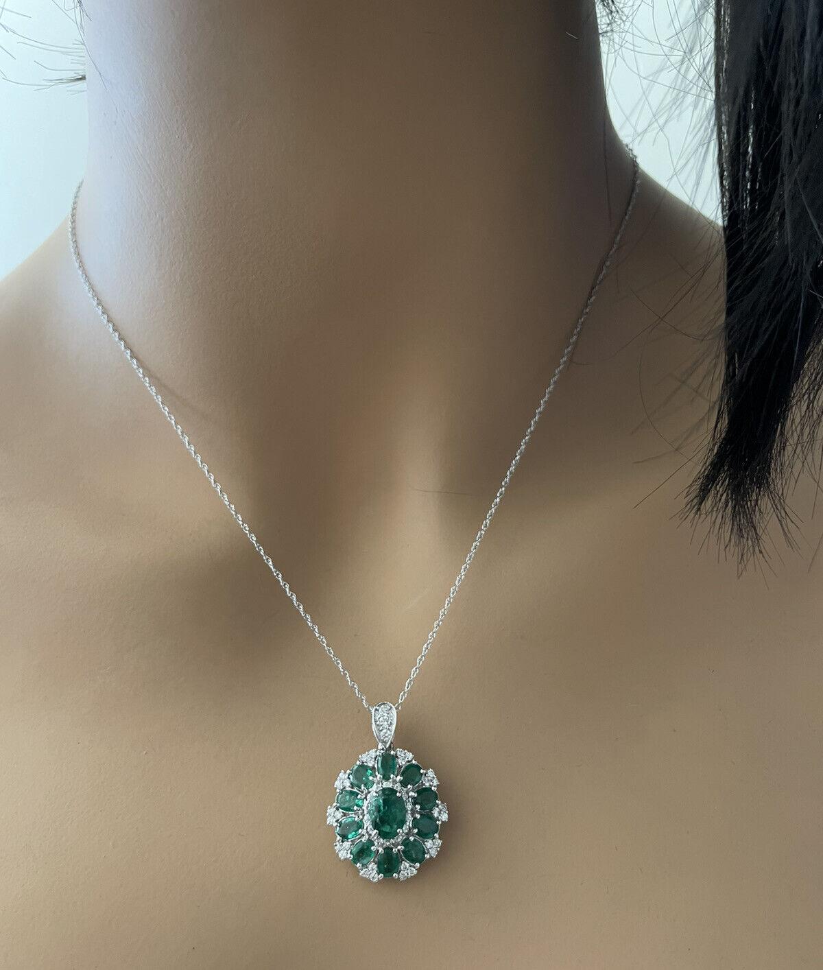 4.10Ct Natural Emerald and Diamond 14K Solid White Gold Necklace For Sale 3