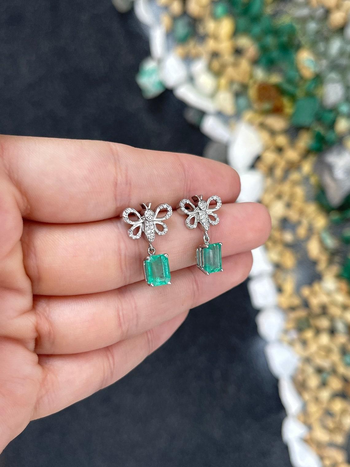 4,10tcw 14K Smaragd & Diamant Schmetterlings-Ohrringe mit üppigem grünem Zacken-Set (Moderne) im Angebot