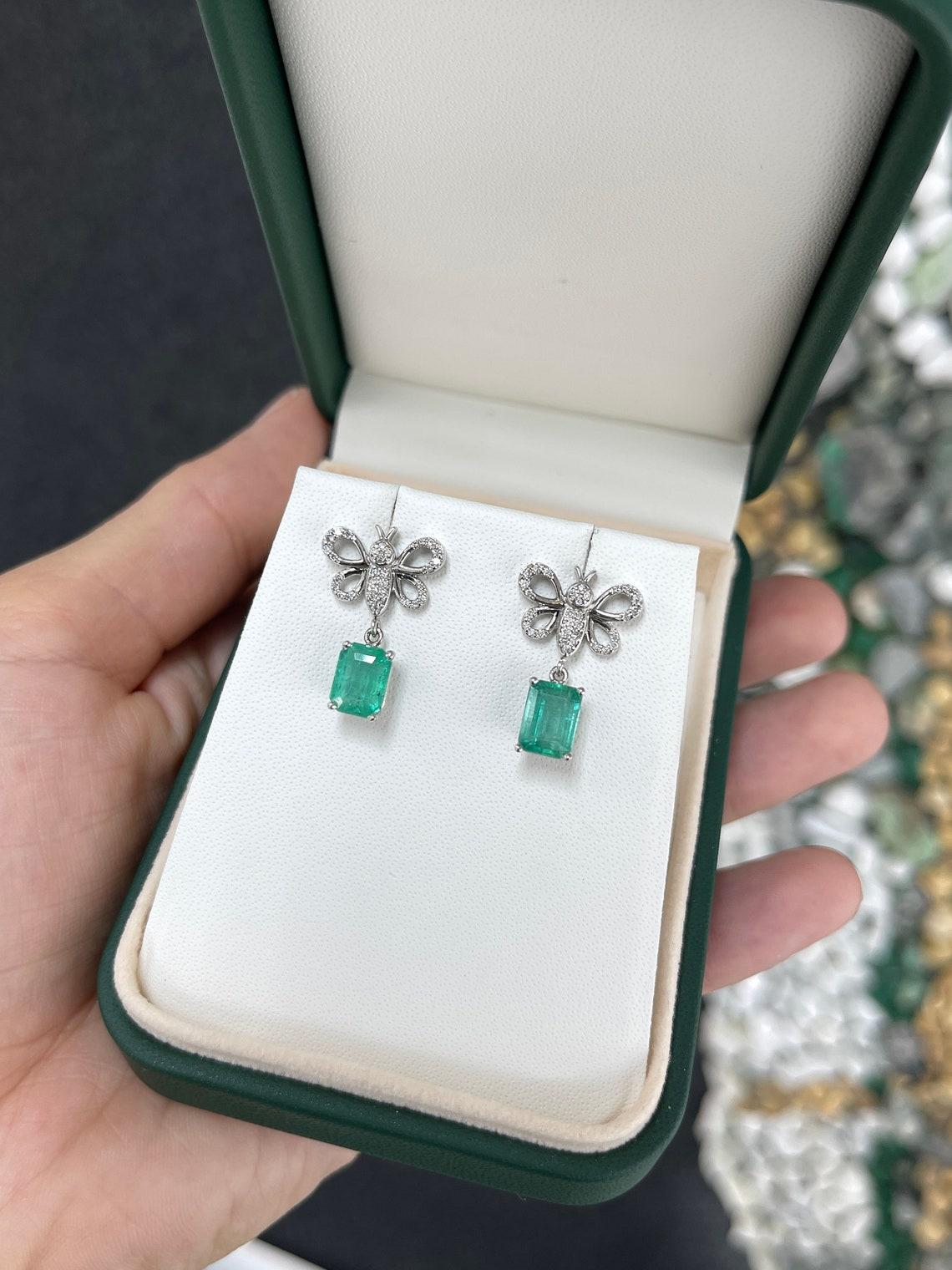 4,10tcw 14K Smaragd & Diamant Schmetterlings-Ohrringe mit üppigem grünem Zacken-Set Damen im Angebot