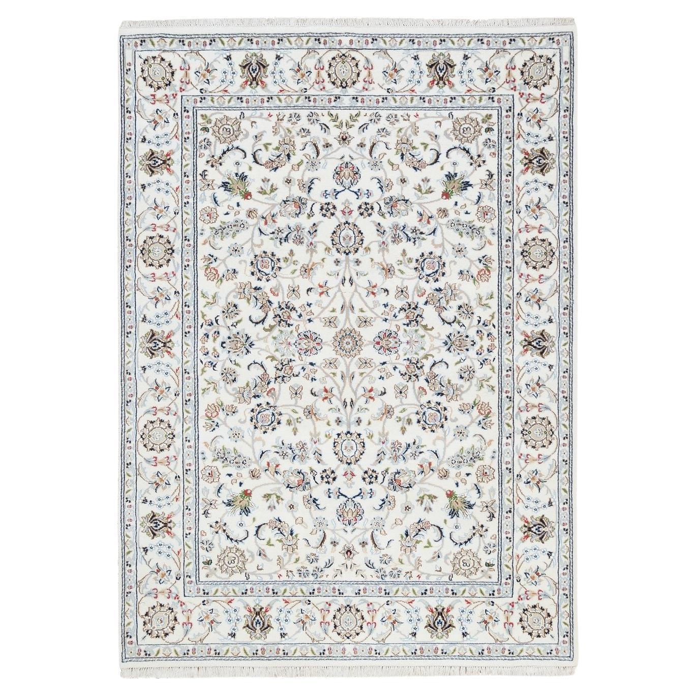 Tappeto orientale annodato a mano 4'10 "x6'8" Ivory Nain Flower Design 250 KPSI Pure Wool